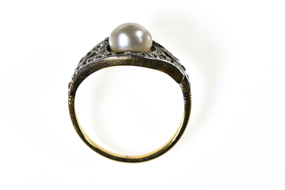 Spiral Belle Epoque ring 18 kt yellow and white gold and silver, spiral-shaped, set with a pearl - Image 2 of 4