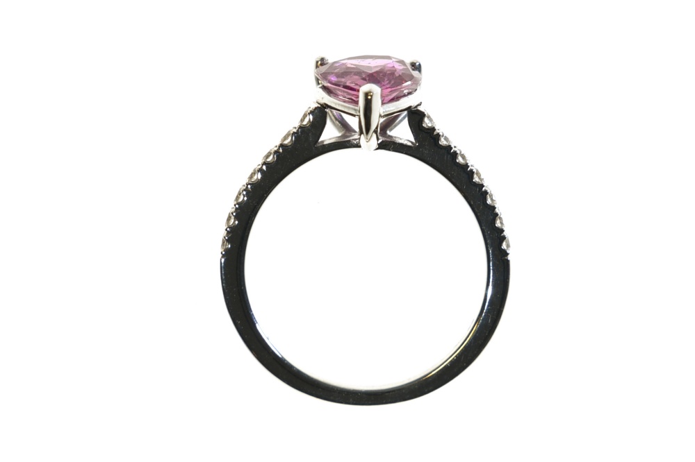 Pink sapphire ring 2.09 ct 18 kt white gold, set with a 2.09 ct pink untreated pear-cut sapphire ( - Image 2 of 4