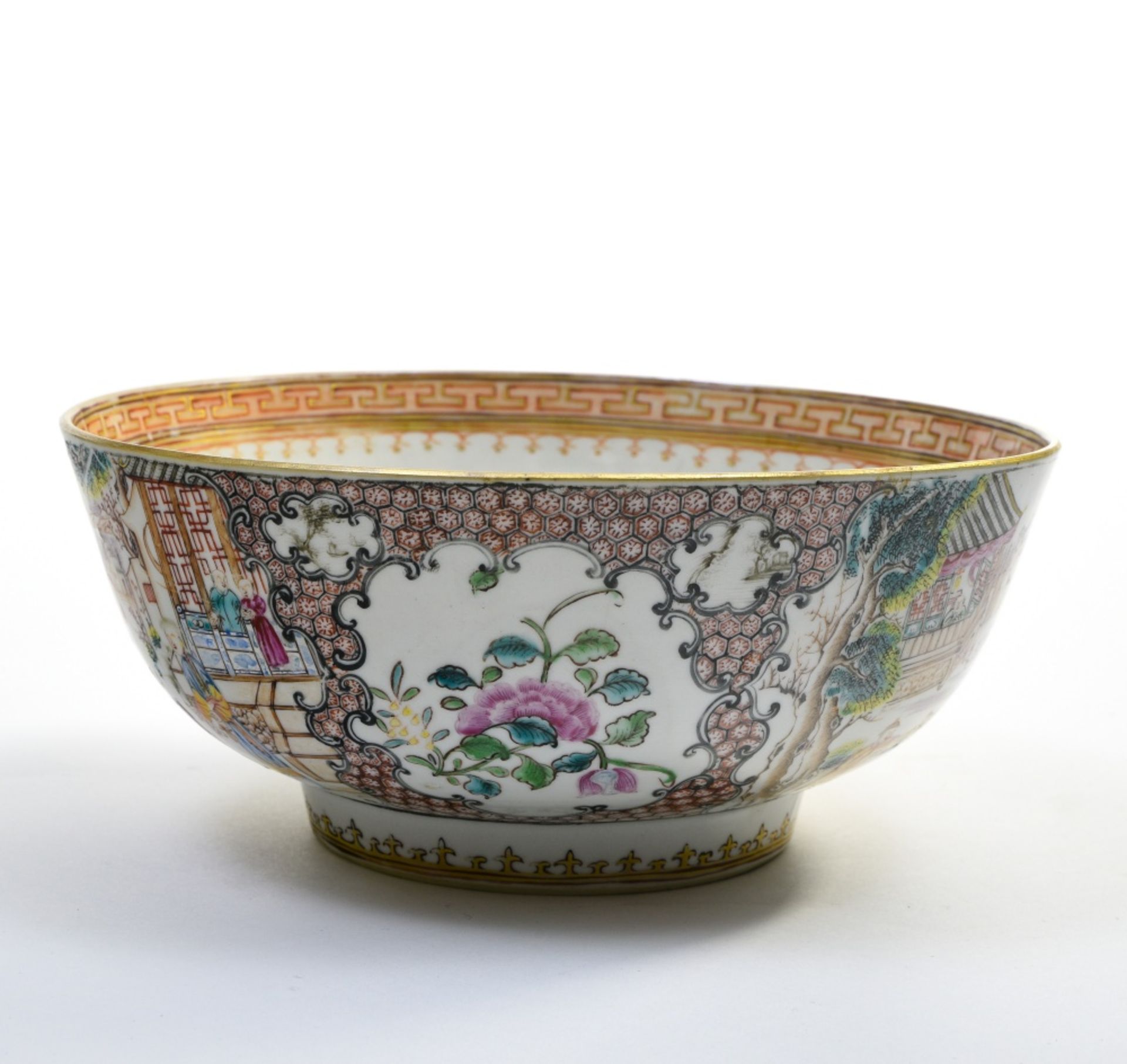 China, 18th century Large flared bowl, Porcelain, with Famille Rose enamelled dŽcor of a banquet, - Image 3 of 7