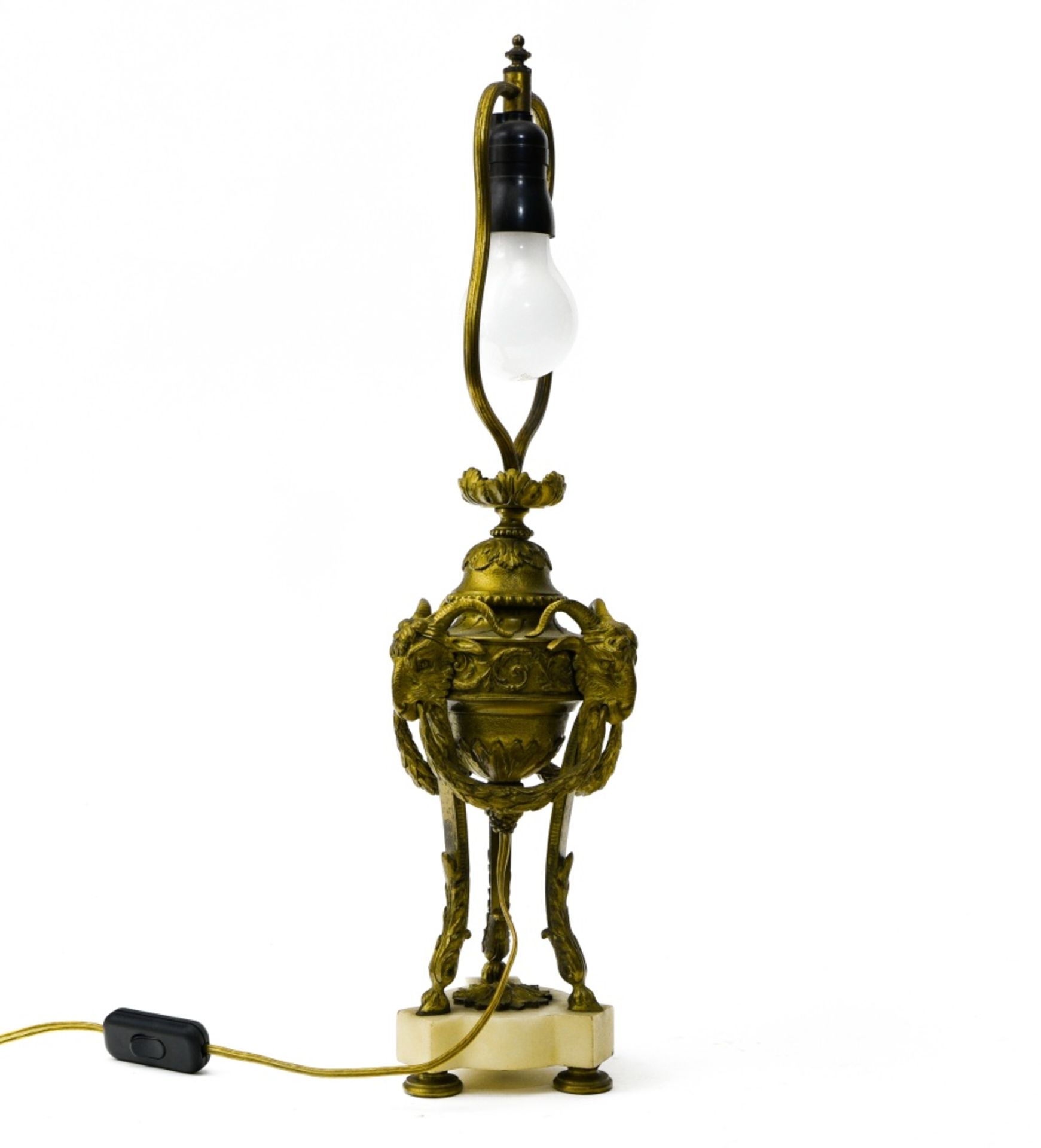 Louis XVI style work Table lamp, Bronze with golden patina and white marble. Decorated with rams'