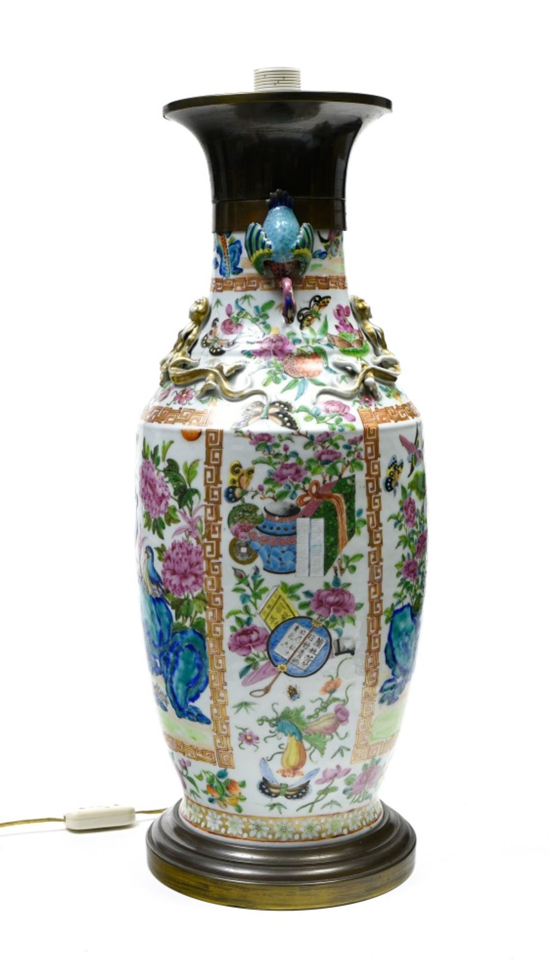 China, 19th century Large Famille Rose vase converted to lamp, Famille Rose porcelain, decorated - Image 4 of 4