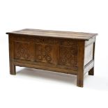 Flemish work Chest, Carved oak decorated with rosettes. Height (cm) : 64 - Width (cm) : 122 -