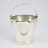 Jean Emile PUIFORCAT (1897-1945) Art Deco ice bucket, ca. 1937, Silver, with movable handle.