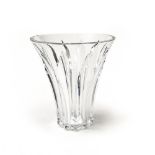 BACCARAT Large vase, Cut crystal. Mark under the base. Height (cm) : 25 - - Diameter (cm) : 23 -
