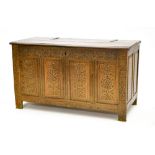 19th century work Neo-Renaissance chest, Carved oak with cast iron hinges. Height (cm) : 72 - Width