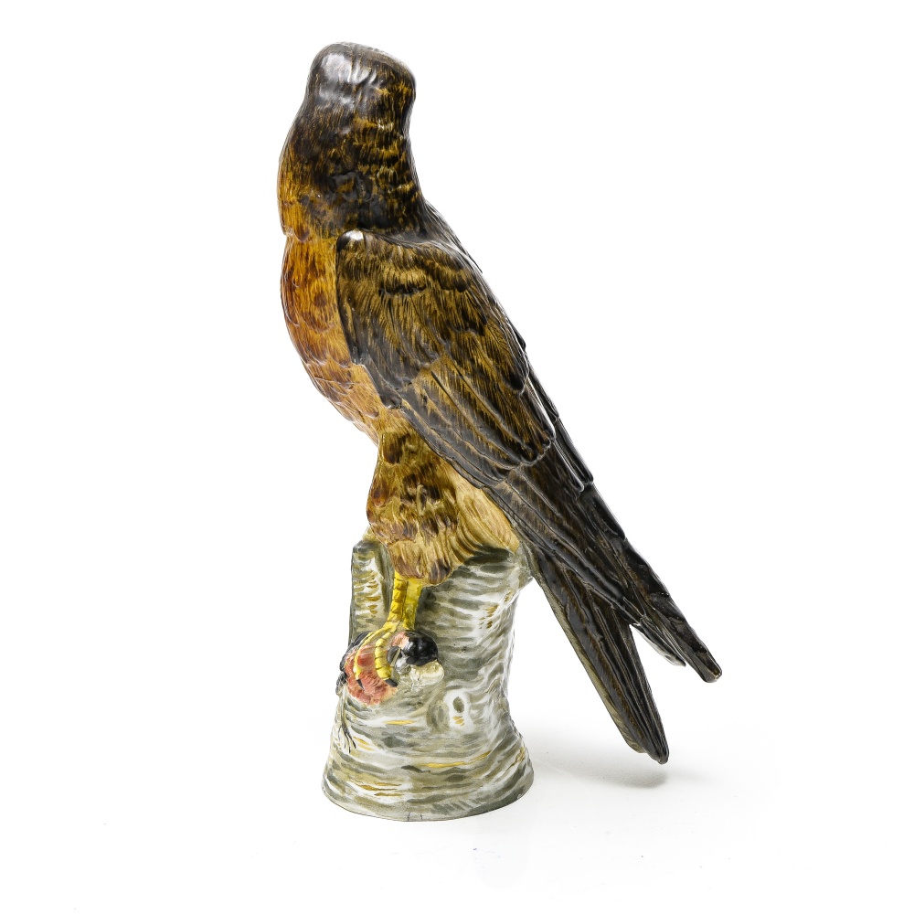 BERLIN (KPM) Falcon, Polychrome porcelain sculpture. Blue sceptre mark. Some damage. Height (cm) : - Image 5 of 6