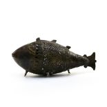 China, early 20th century Fish-shaped cricket cage, Brass. Height (cm) : 10 - Width (cm) : 21 - -