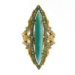 Jade marquise ring 18 kt yellow gold, set with a navette-cut jadeite (+/- 30 x 4 mm, small chip on