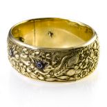 Art Nouveau bracelet 18 kt yellow gold etched with floral patterns, sheaves of wheat, a butterfly
