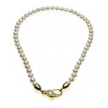 Cultured pearl necklace Composed of 52 white pearls (+/- 8.2 mm), adorned with a yellow gold clasp