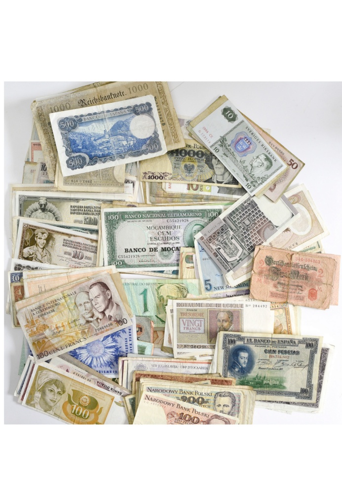 World mixed lot of banknotes, mainly 20th Century issues, including Algeria, Banque centrale d' - Image 2 of 2