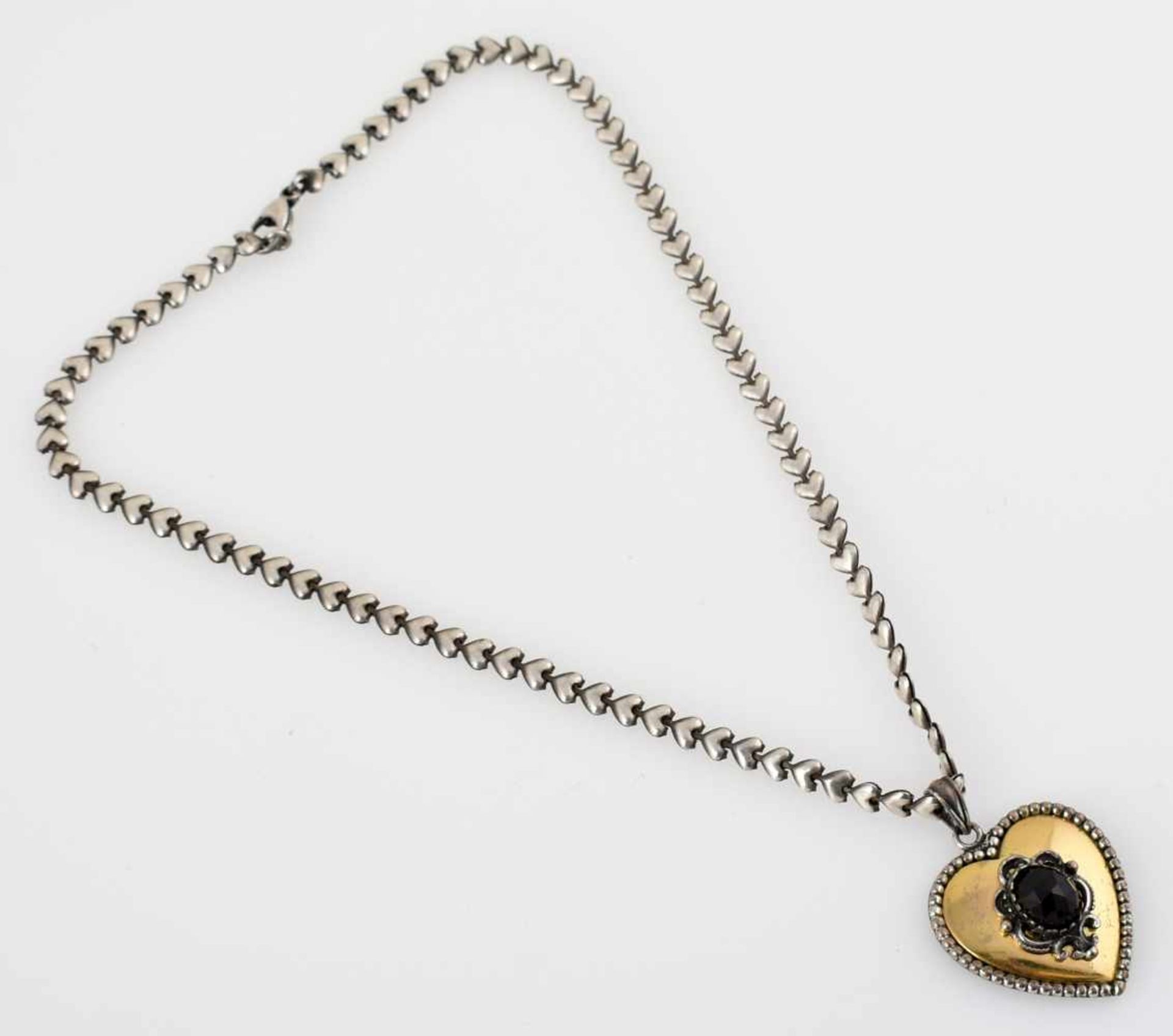 Trachtenschmuck Silber 835 teilvergoldet, dabei Herzanhänger mit granatrotem Schmuckstein und - Bild 2 aus 2