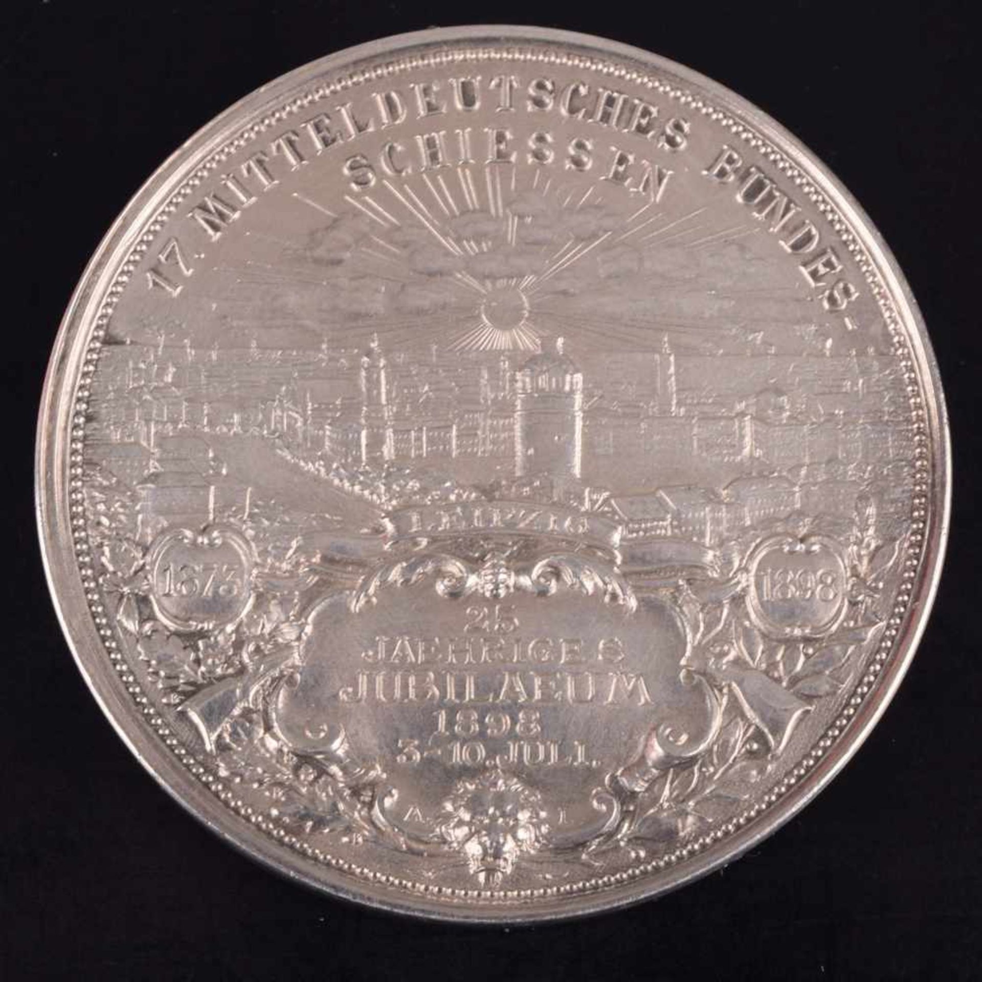 Historische Sachsen-Medaille 19. Jh. hrsg. auf das 17. Mitteldeutsche Bundesschießen Leipzig 1898, - Bild 3 aus 3