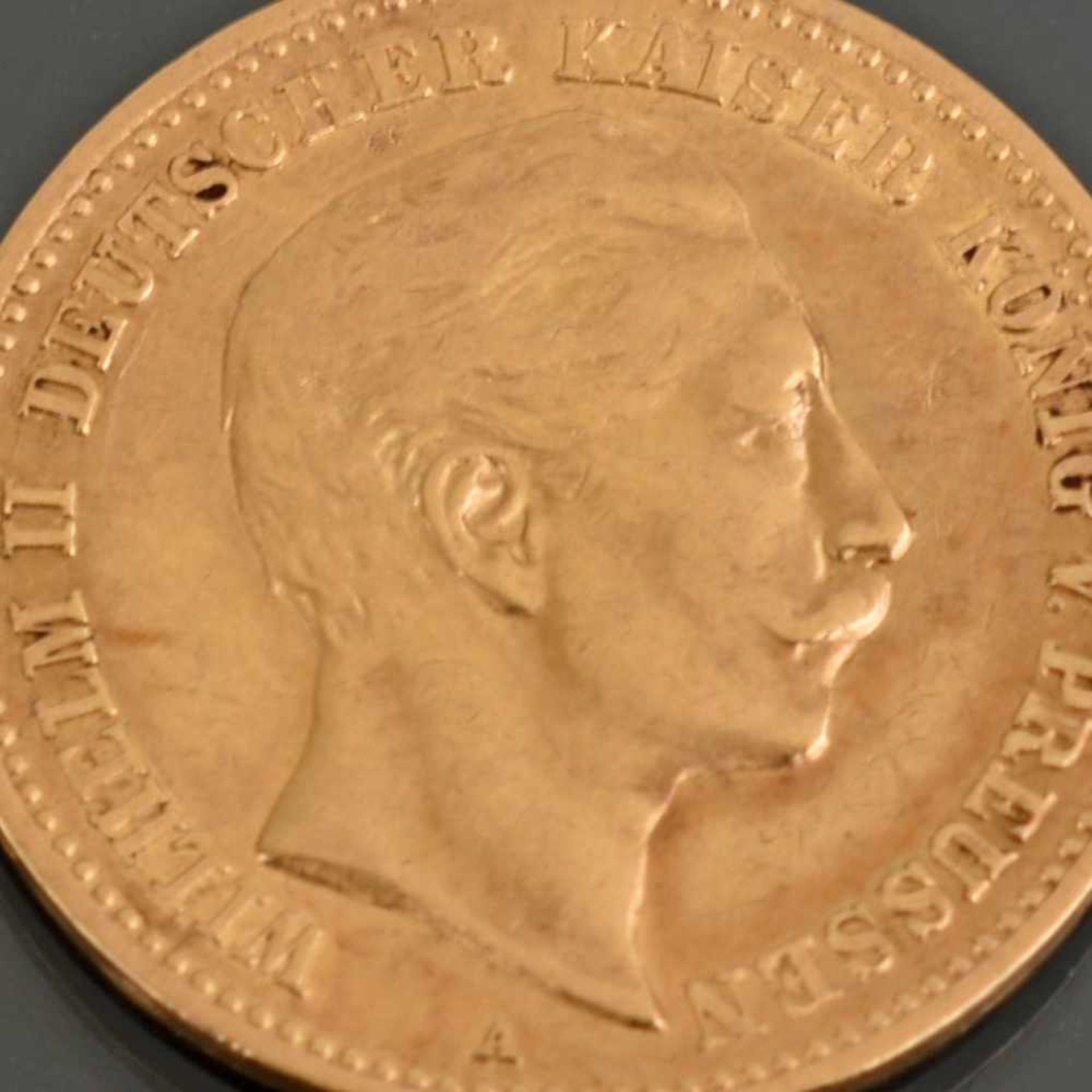 Goldmünze Kaiserreich - Preußen 1905 10 Mark in Gold, 900/1000, 3,98 g, D ca. 19,5 mm, av. Wilhelm
