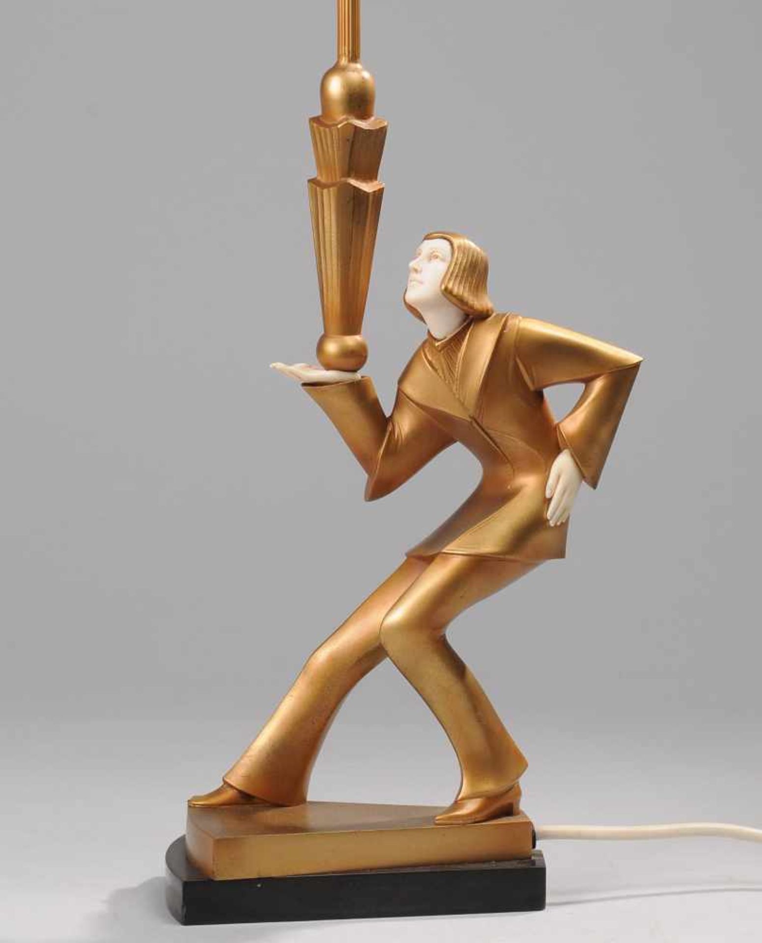 Harders, Hans (1875 Mörel - 1955 Berlin) figürlicher Art déco-Tischlampenfuß, Bronze, auf