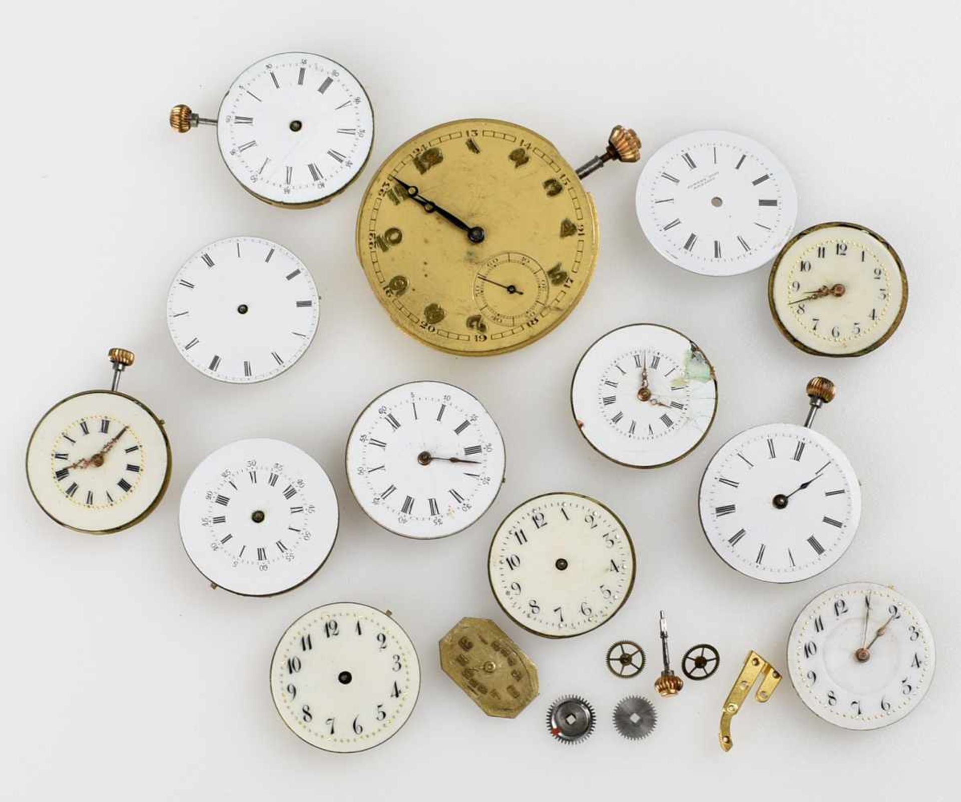 Konvolut Uhrwerke große Anzahl versch. Uhrwerke, überwiegend mit Zifferblättern und Zeigern, als - Image 2 of 2