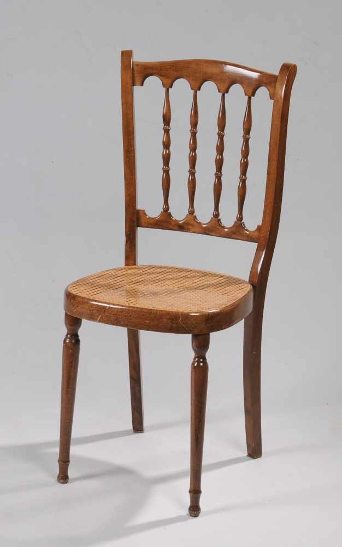Stuhl Buche mittelbraun lasiert, tlw. gedrechseltes Gestell, Sitzfläche mit erneuertem Korbgeflecht, - Bild 2 aus 4