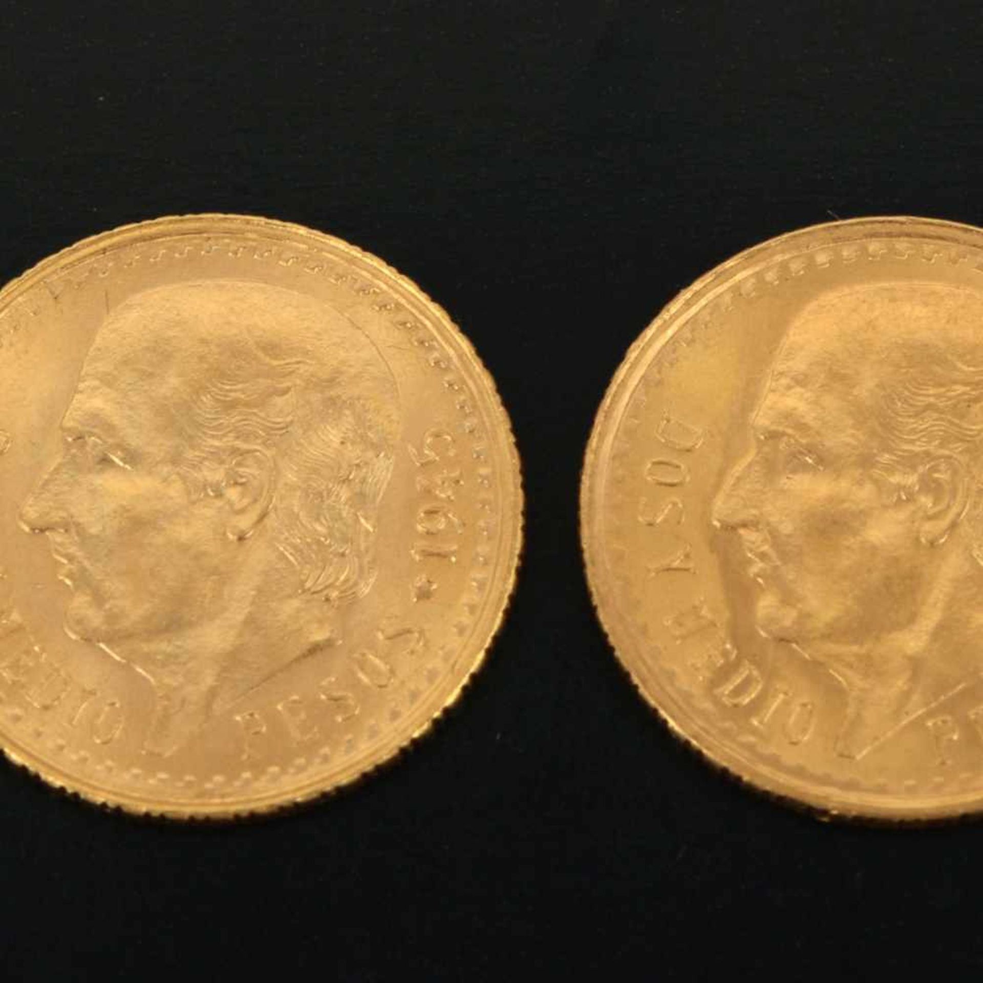 Paar Goldmünzen Mexiko - Centenario 2 x 2,5 Pesos in Gold, 900/1000, D ca. 15,5 mm, 2,083 g, insg.