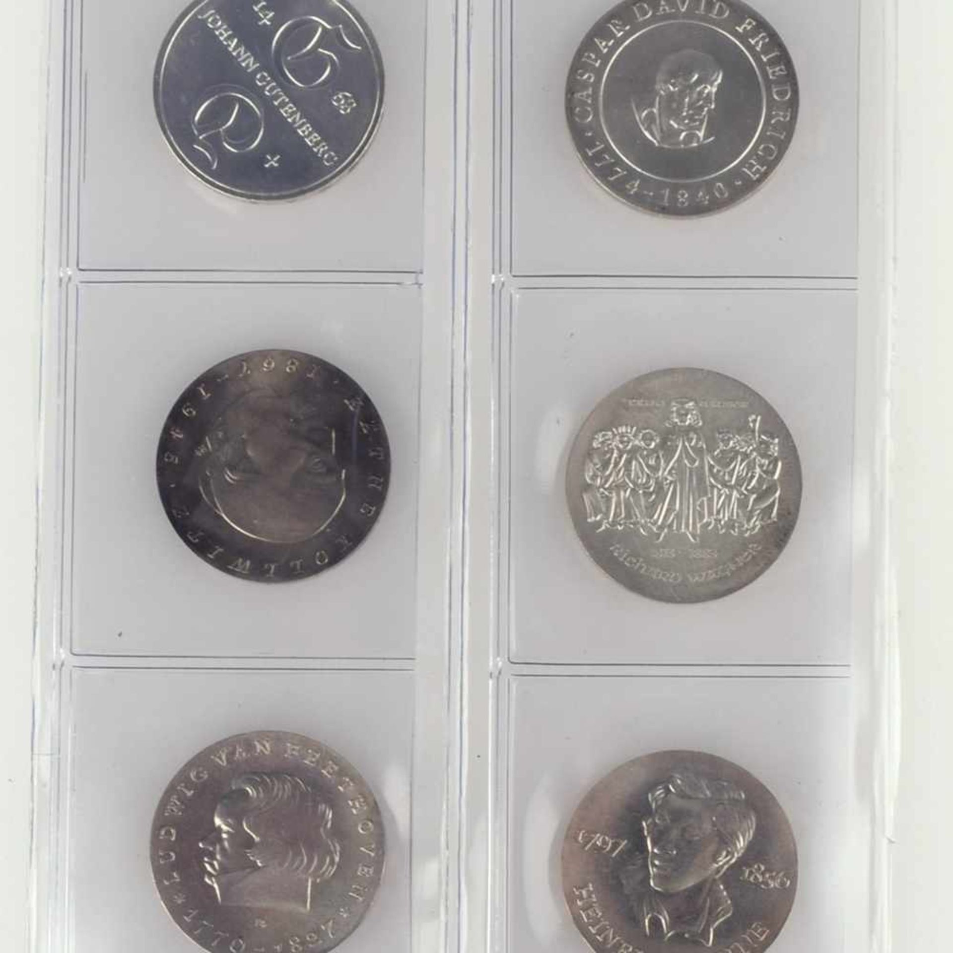 Konvolut Silbermünzen DDR insg. 7 versch. Silbermünzen zu 10 Mark: 1 x "Käthe Kollwitz" 1967, 1 x "