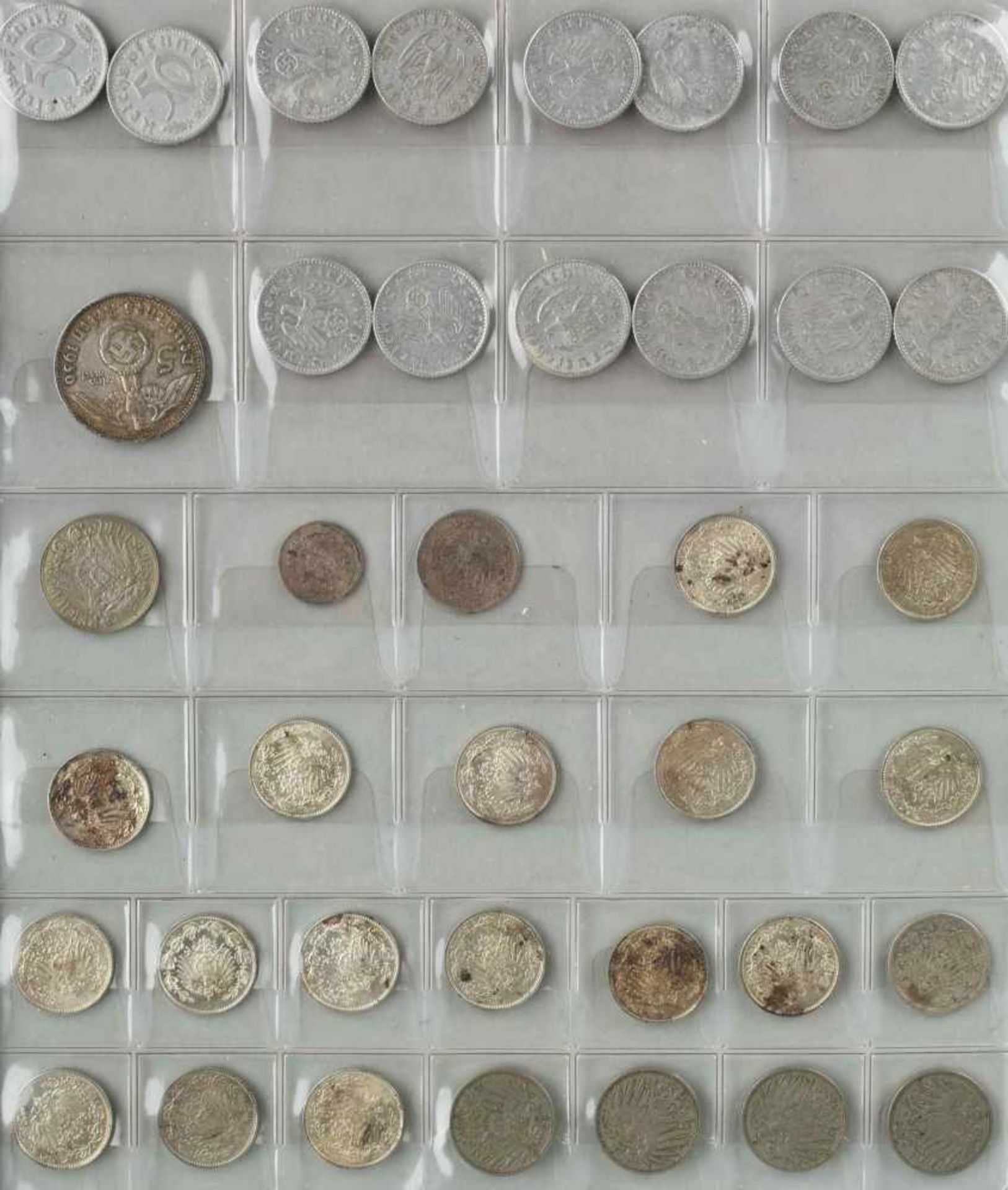 Konvolut Münzen Kaiserreich / III. Reich insg. ca. 39 Münzen, dabei auch Silber, u.a. 18 x 1/2 - Bild 2 aus 2