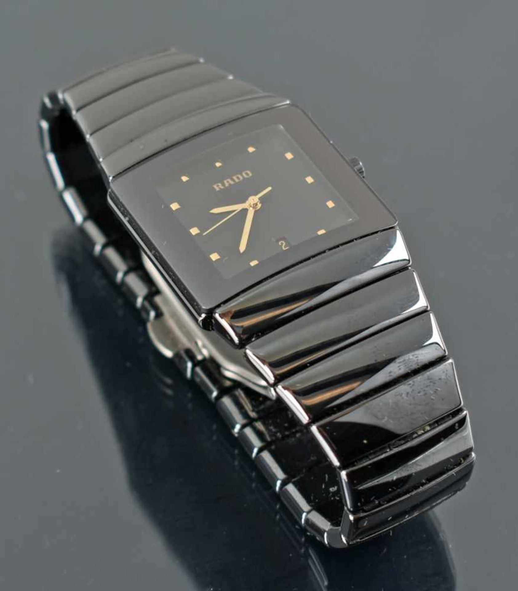 Herrenarmbanduhr Rado, schwarze Keramikausführung mit Quarzwerk, Stunde und Minute, B ca. 3 cm, - Bild 2 aus 2
