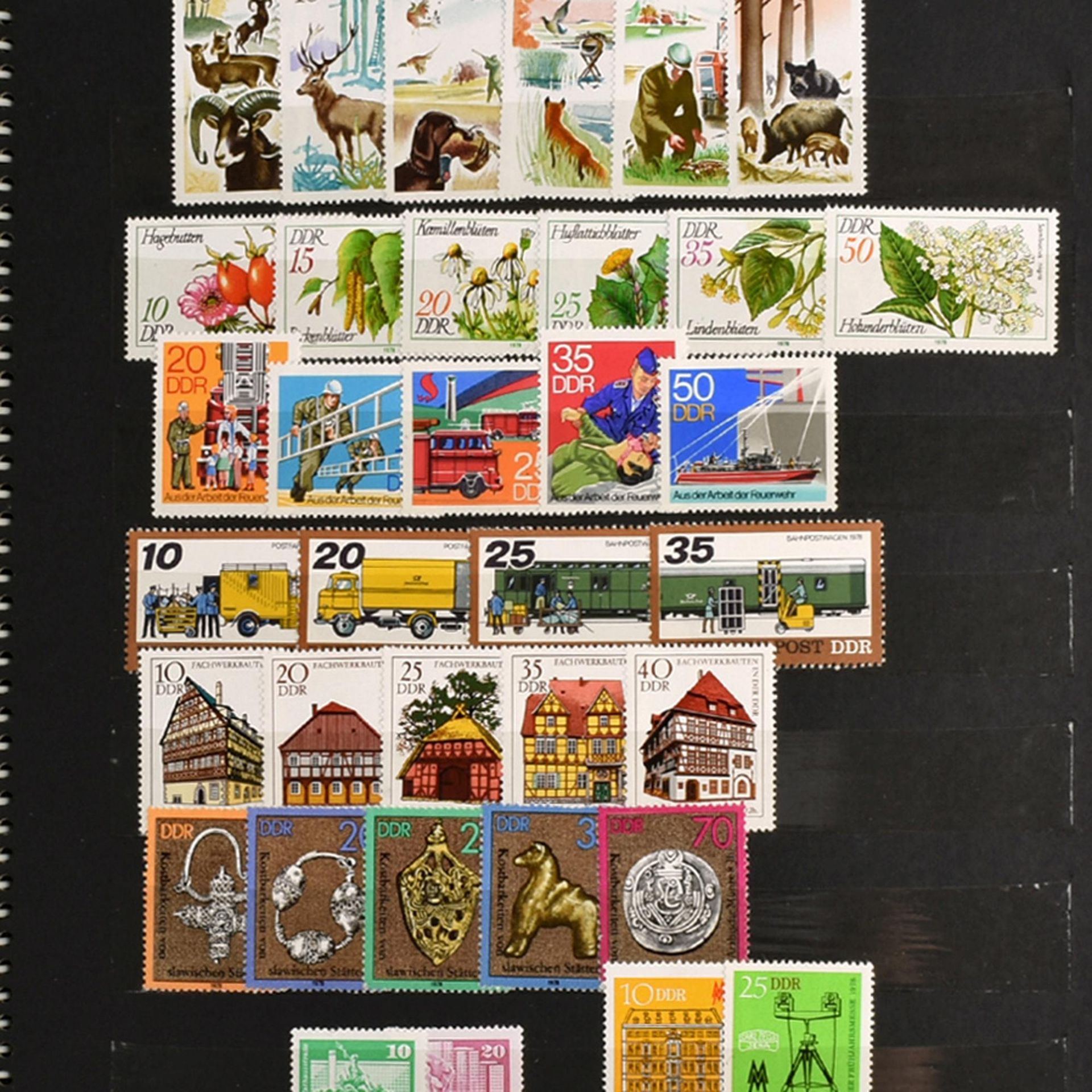 Posten Briefmarken DDR überwiegen postfrisch, ca. Zeitraum 1977-1983, dabei u.a. KLB "