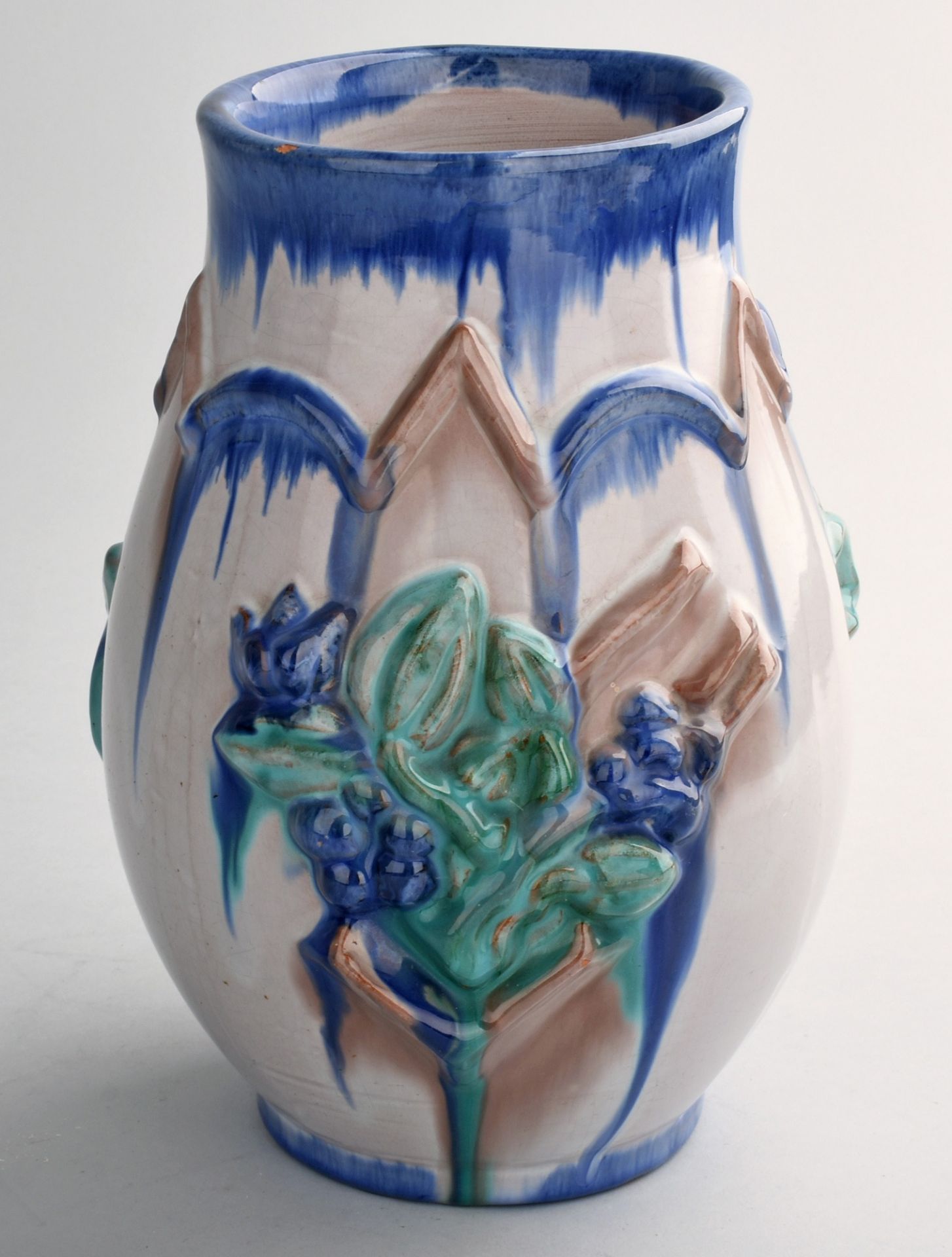Vase gemarkt "Made in Austria", ziegelroter Scherben, bauchige Wandung mit leicht ausschwingendem - Bild 2 aus 3