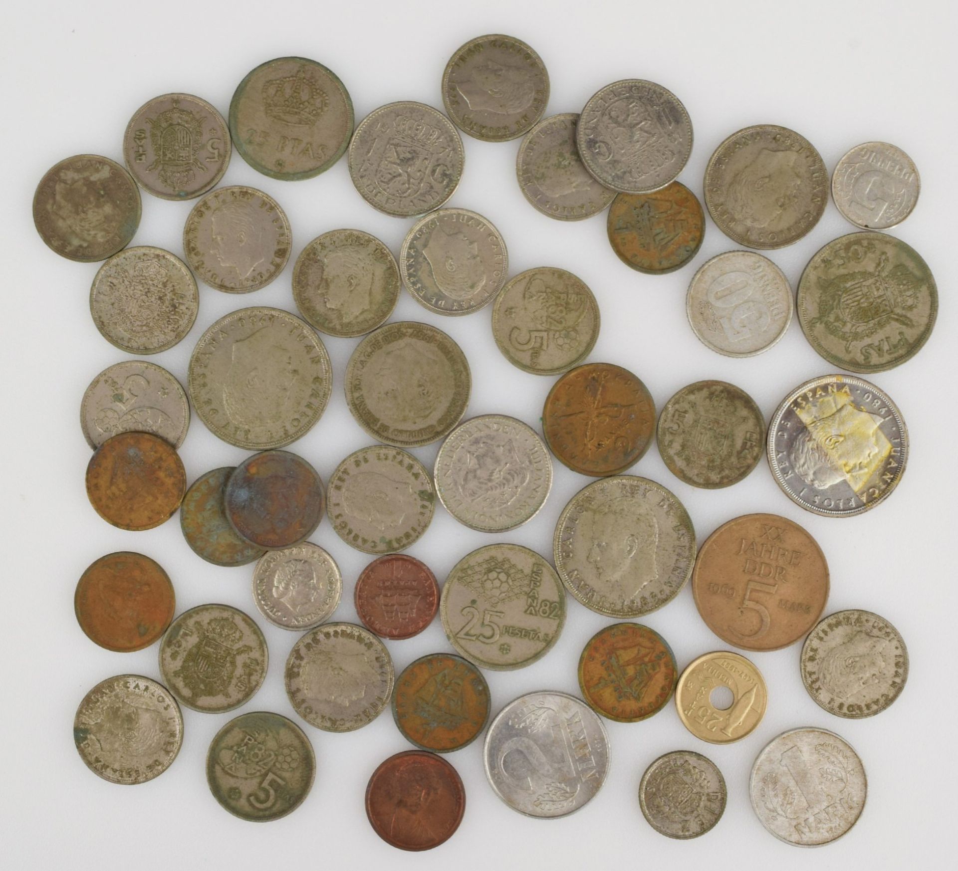 Konvolut Münzen Europa insg. wohl über 170 Stück, dabei u.a. Münzen aus der DDR, Spanien, den - Bild 2 aus 2