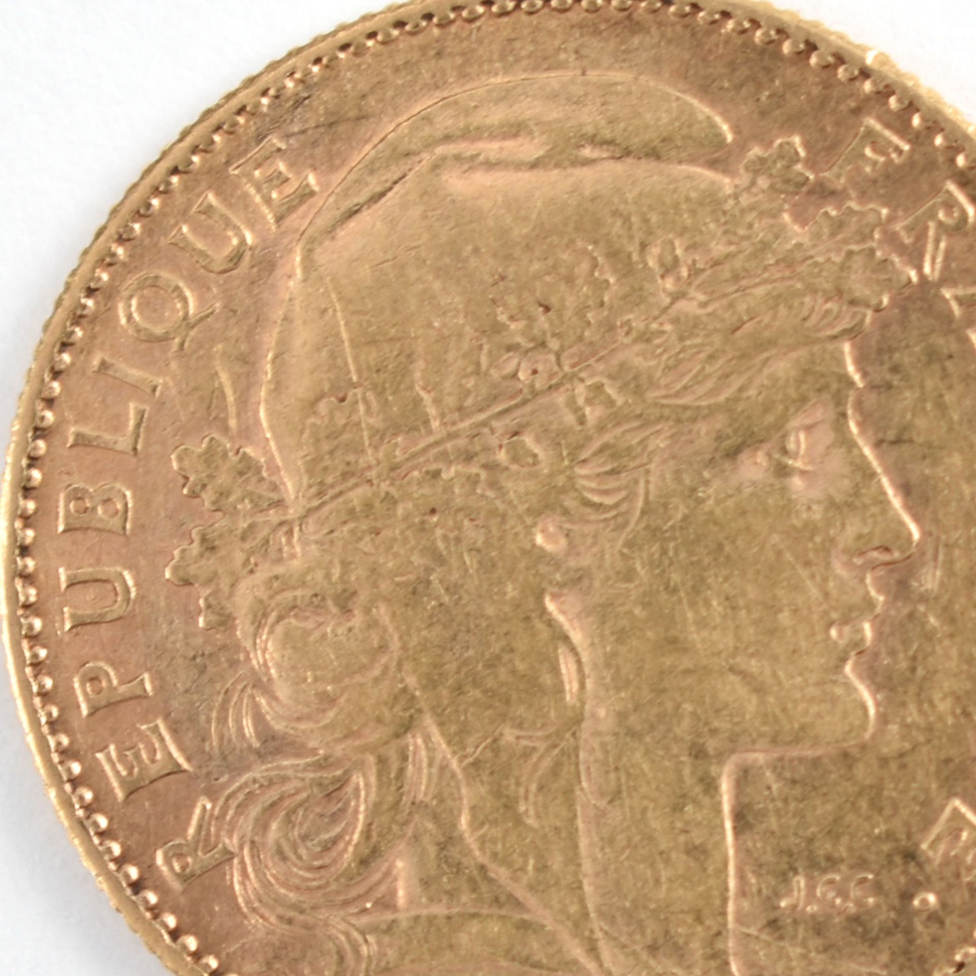 Goldmünze Frankreich 1901 10 Francs in Gold, 900/1000, 3,23 g, D ca. 18,9 mm, av. Marianne Kopf