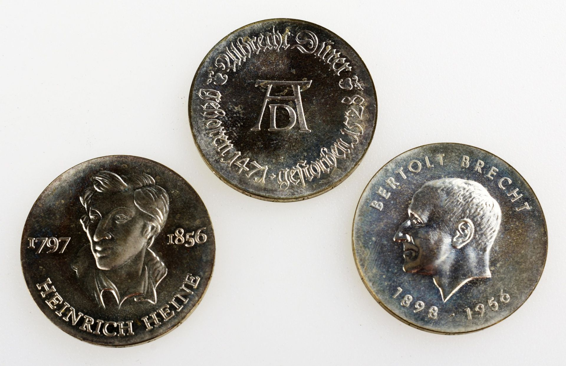 Silbermünzen DDR insg. 3 versch. Ausgaben, jew. 625/1000, 3 x 17 g, D ca. 31 mm: 1 x 10 Mark "500. - Bild 2 aus 3