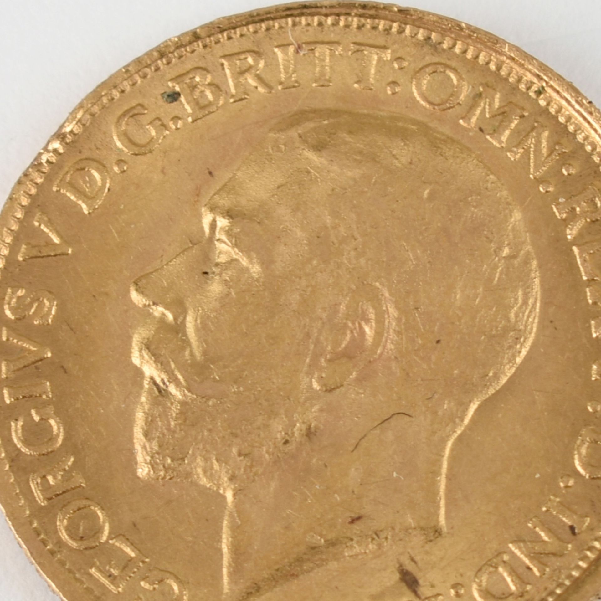 Goldmünze Großbritannien 1911 Sovereign in Gold, 916/1000, 7,988 g, D ca. 22 mm, av. König George V.