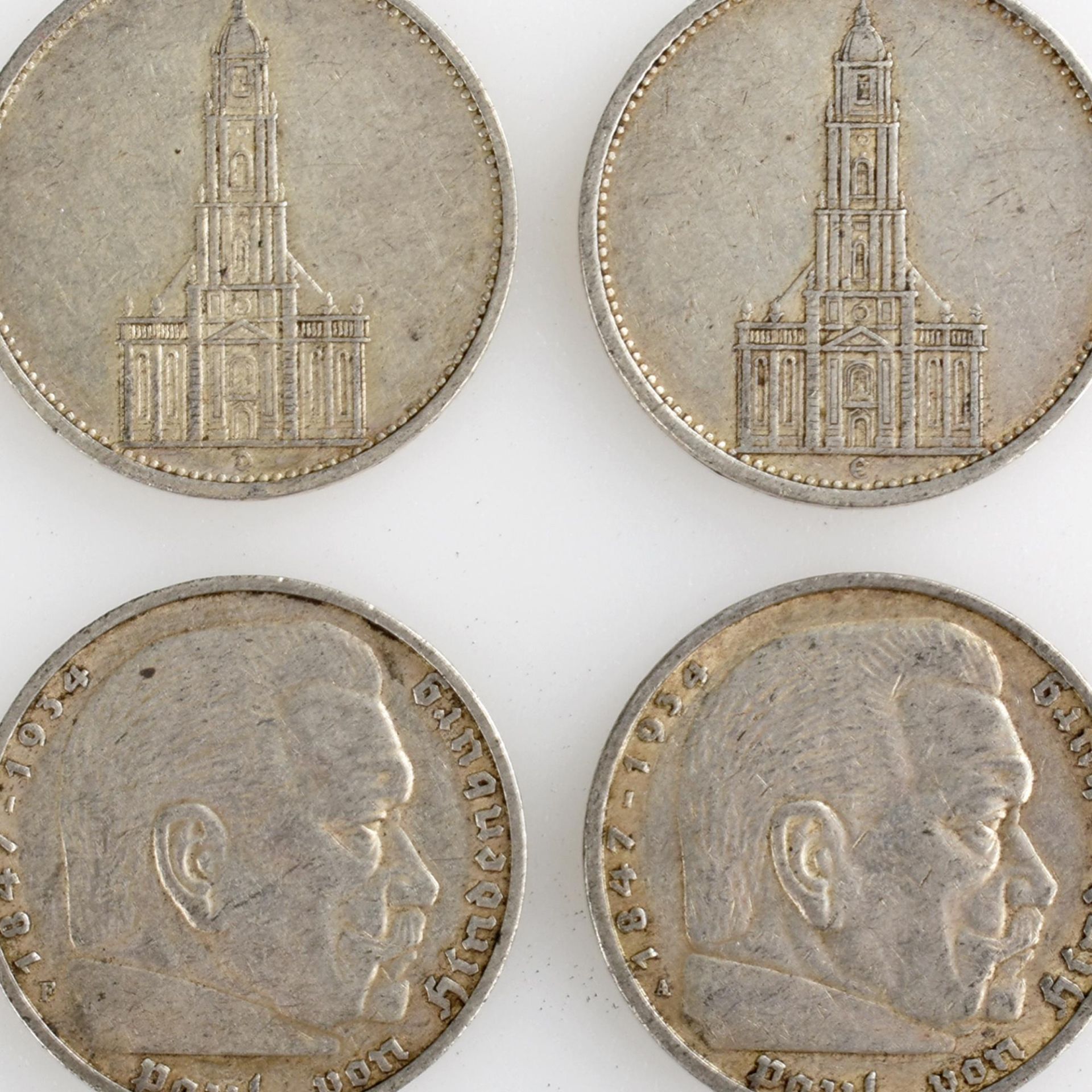 Konvolut Silbermünzen III. Reich insg. ca. 12 Silbermünzen zu 5 Reichsmark, dabei: 5 x Paul v.