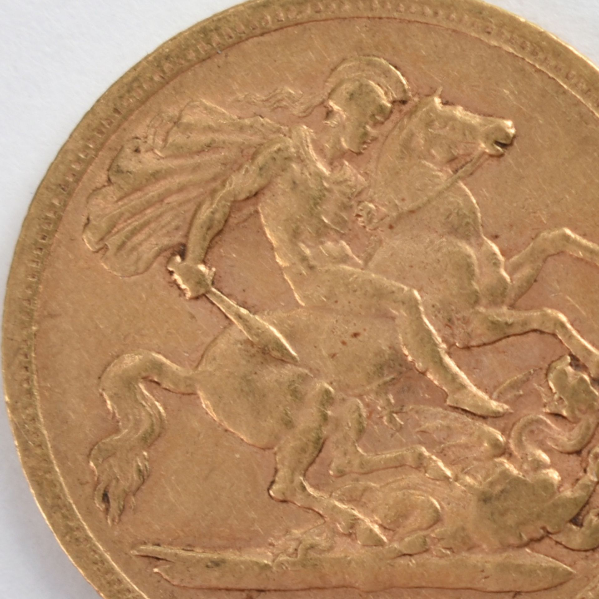 Goldmünze Großbritannien 1895 1/2 Sovereign - 1/2 Pfund in Gold, 3,994 g, 916/1000, D ca. 19,3 mm,