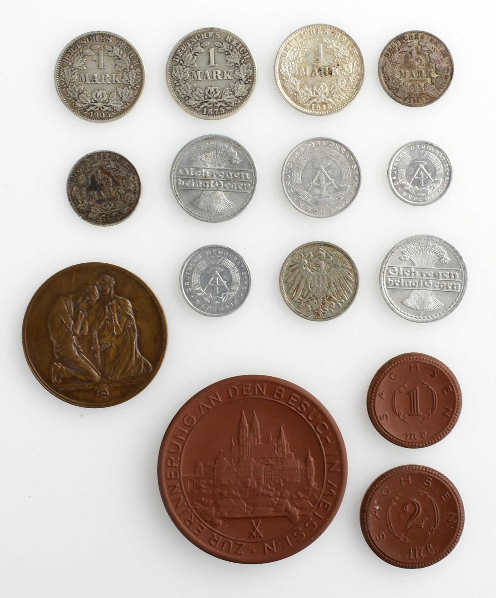 Konvolut Münzen und Papiergeld insg. über 100 Münzen und Papiergeld, überwiegend deutsch, dabei u. - Bild 4 aus 4
