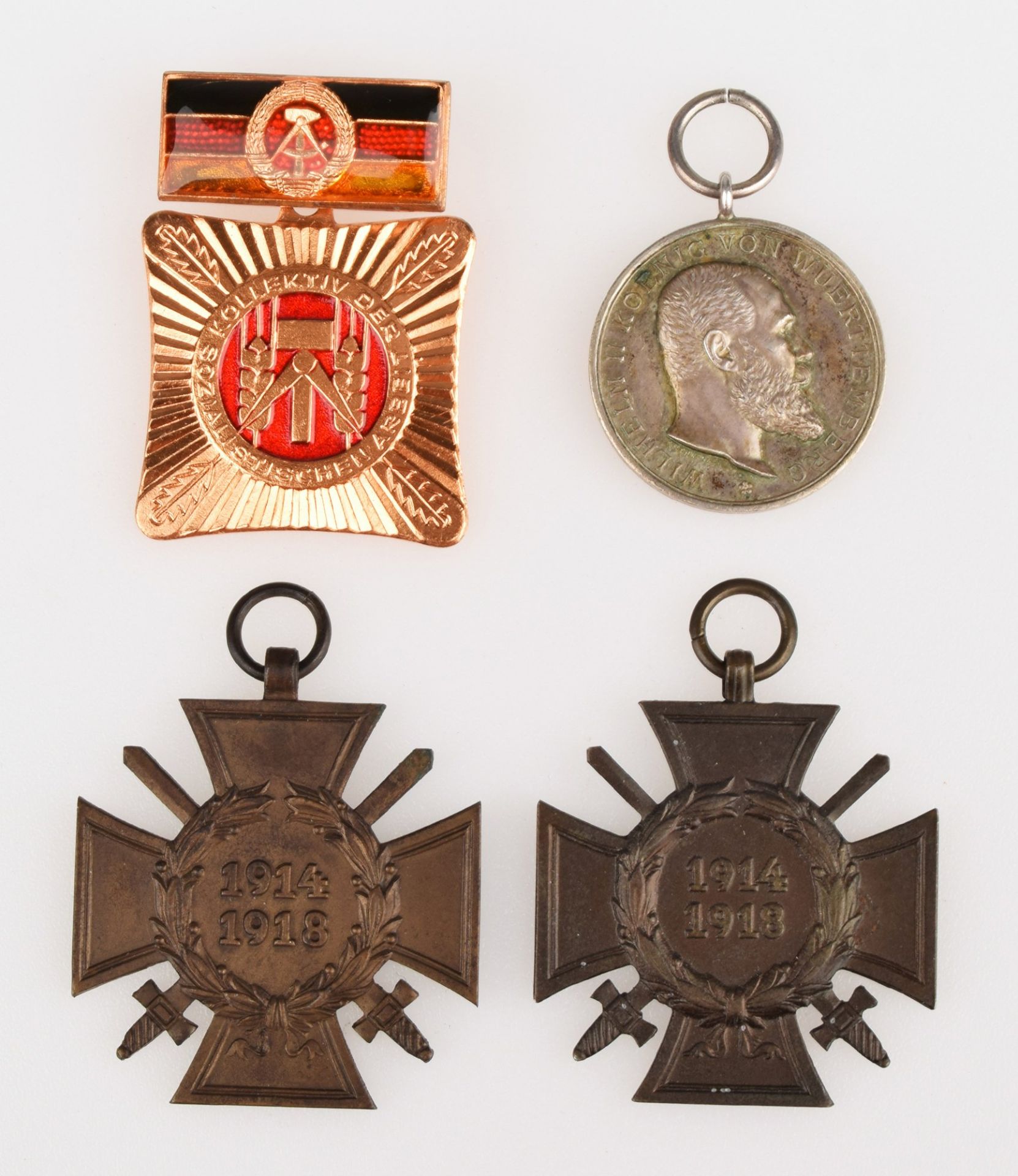 Konvolut Auszeichnungen insg. 4 Stück, dabei: 1 x Militärverdienstmedaille Württemberg, Wilhelm - Bild 2 aus 2