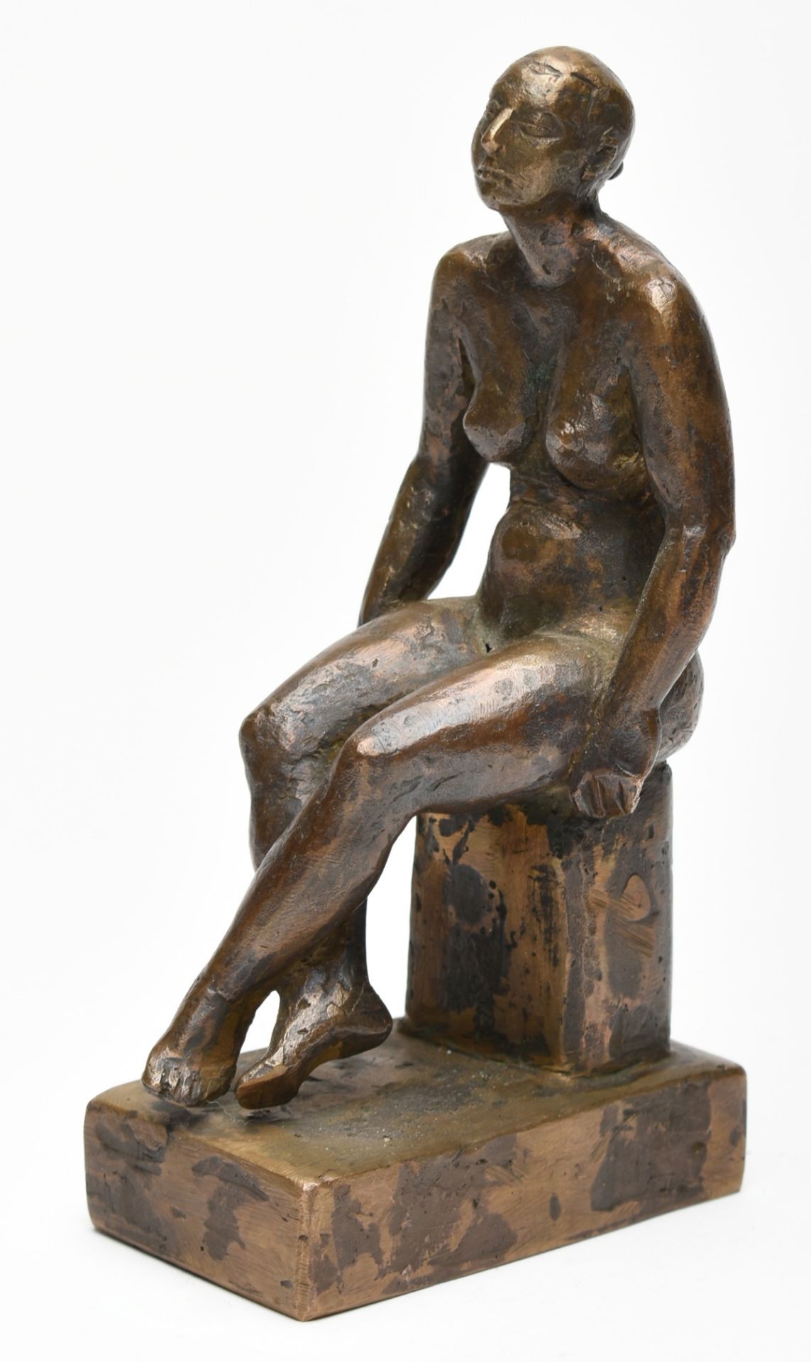 Sitzende Bronze, bräunlich patiniert, weiblicher Akt mit gekreuzten Beinen sitzend, Sockel rs. - Bild 2 aus 6