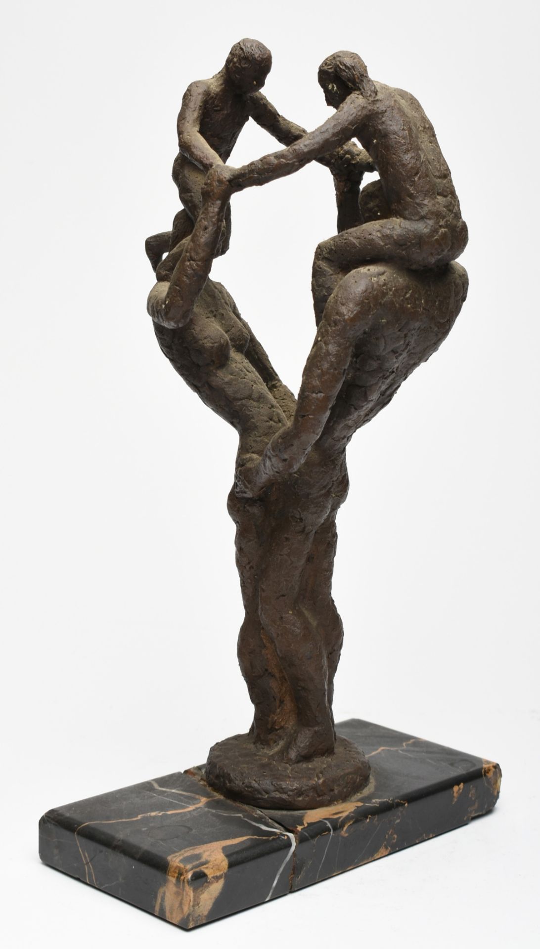 Habort, Jo (1951 Oschersleben - ) Bronze, dunkelbraun patiniert, Mann und Frau mit Junge und Mädchen - Bild 4 aus 4