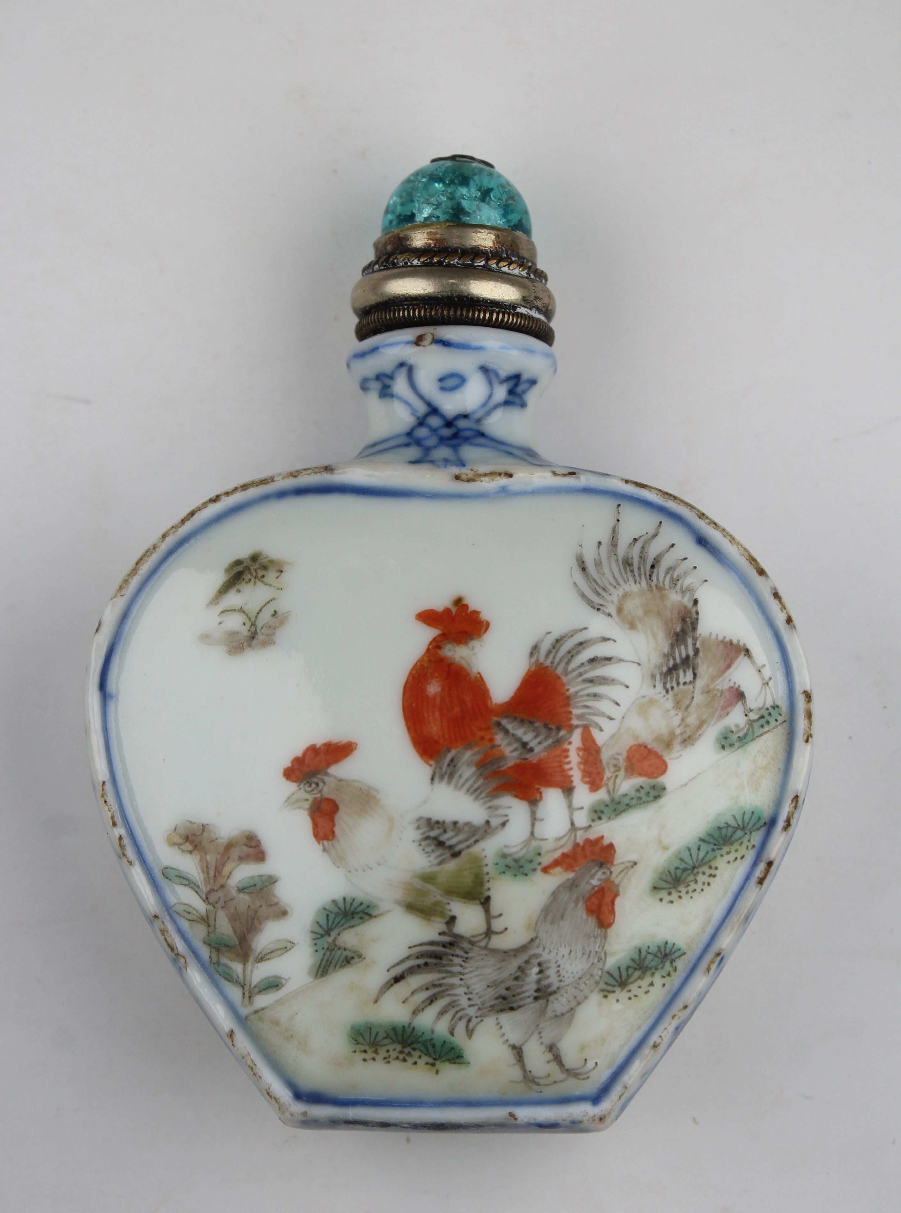 Chinese Ch'ien-lung Period Porcelain Snuff Bottle - Image 2 of 8