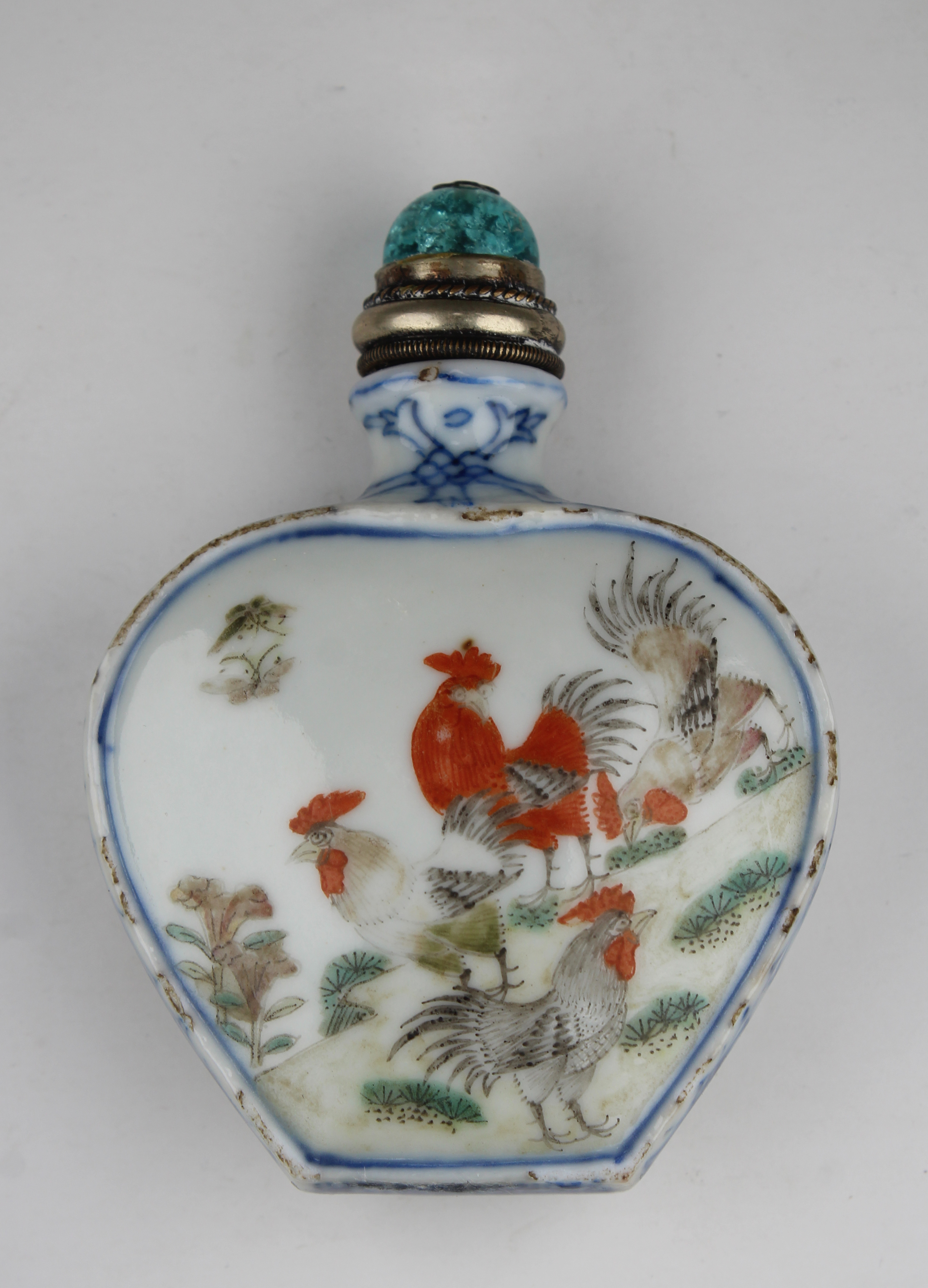 Chinese Ch'ien-lung Period Porcelain Snuff Bottle