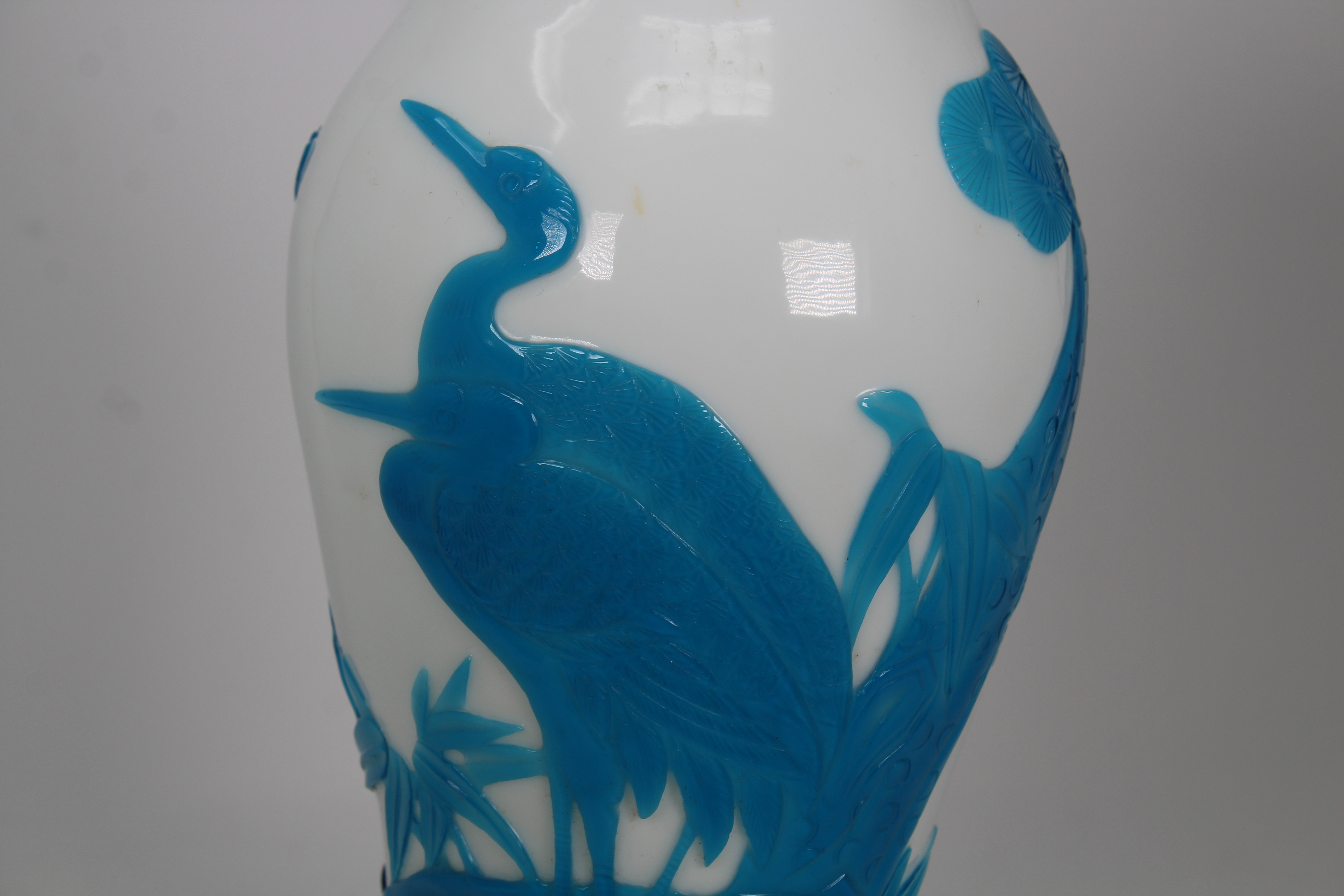 Chinese Beijing Glass Bird Vase - Image 2 of 5