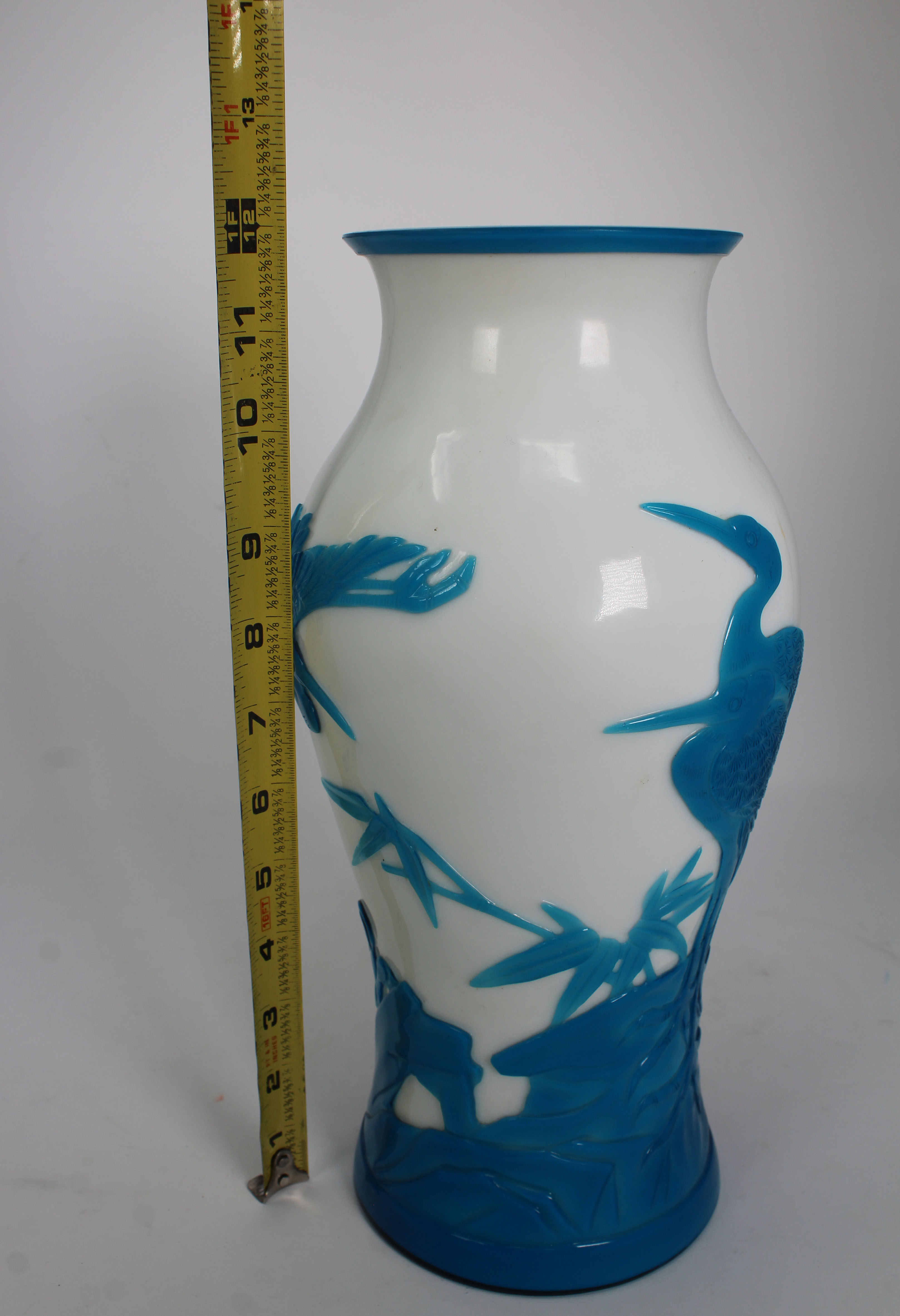 Chinese Beijing Glass Bird Vase - Image 5 of 5