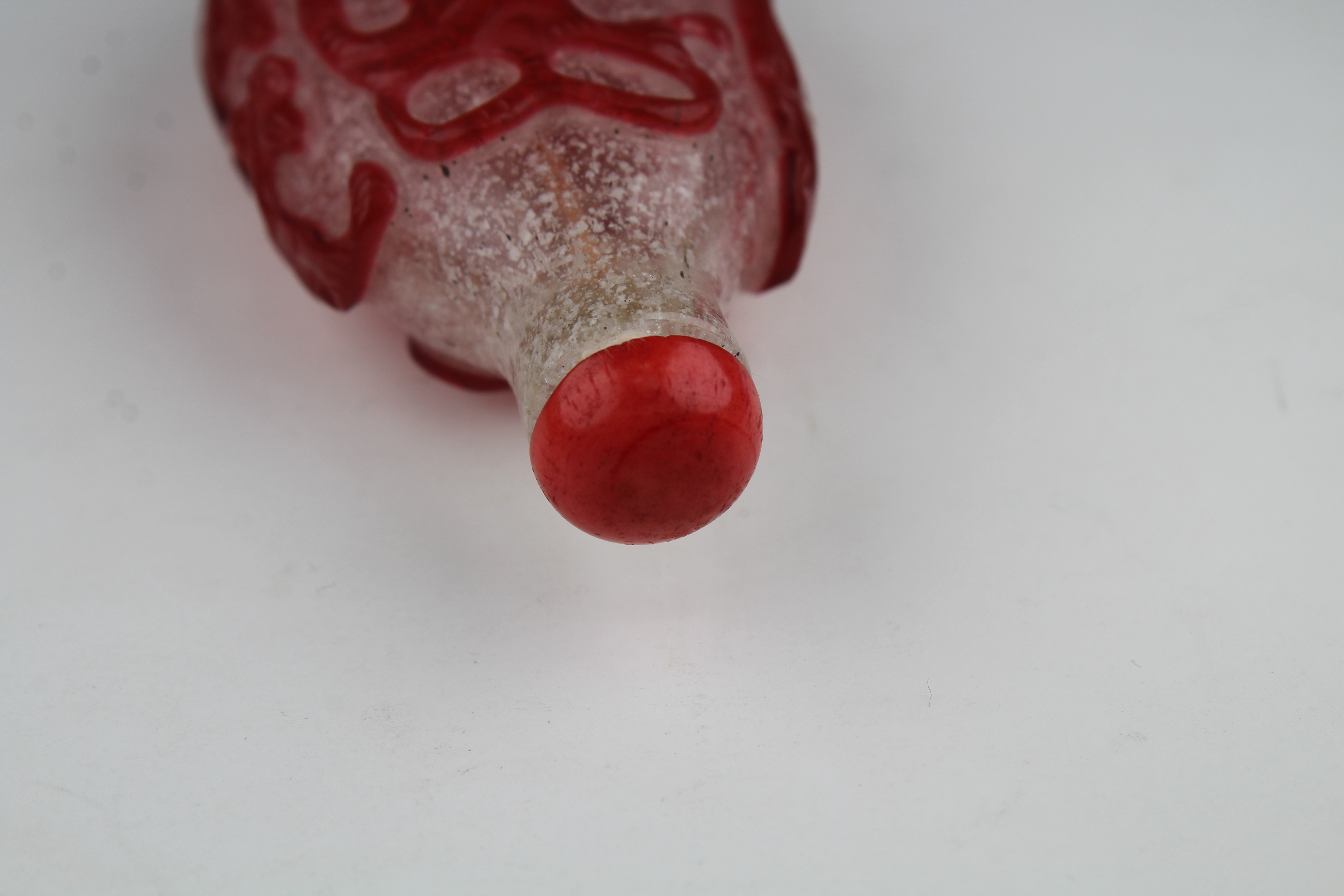 Fine Red Overlay 'Snowflake' Glass Snuff Bottle - Image 4 of 7