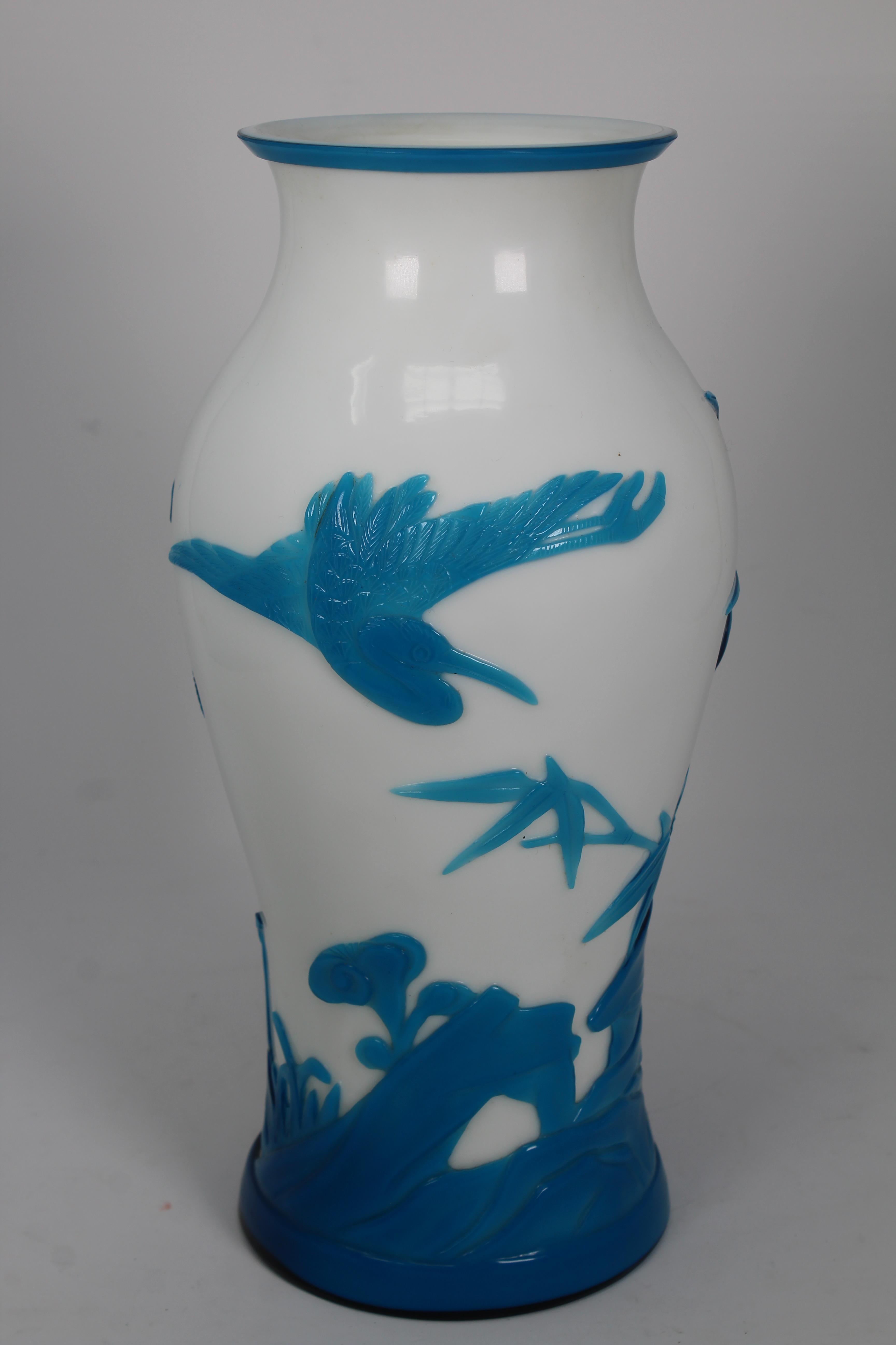 Chinese Beijing Glass Bird Vase - Image 3 of 5