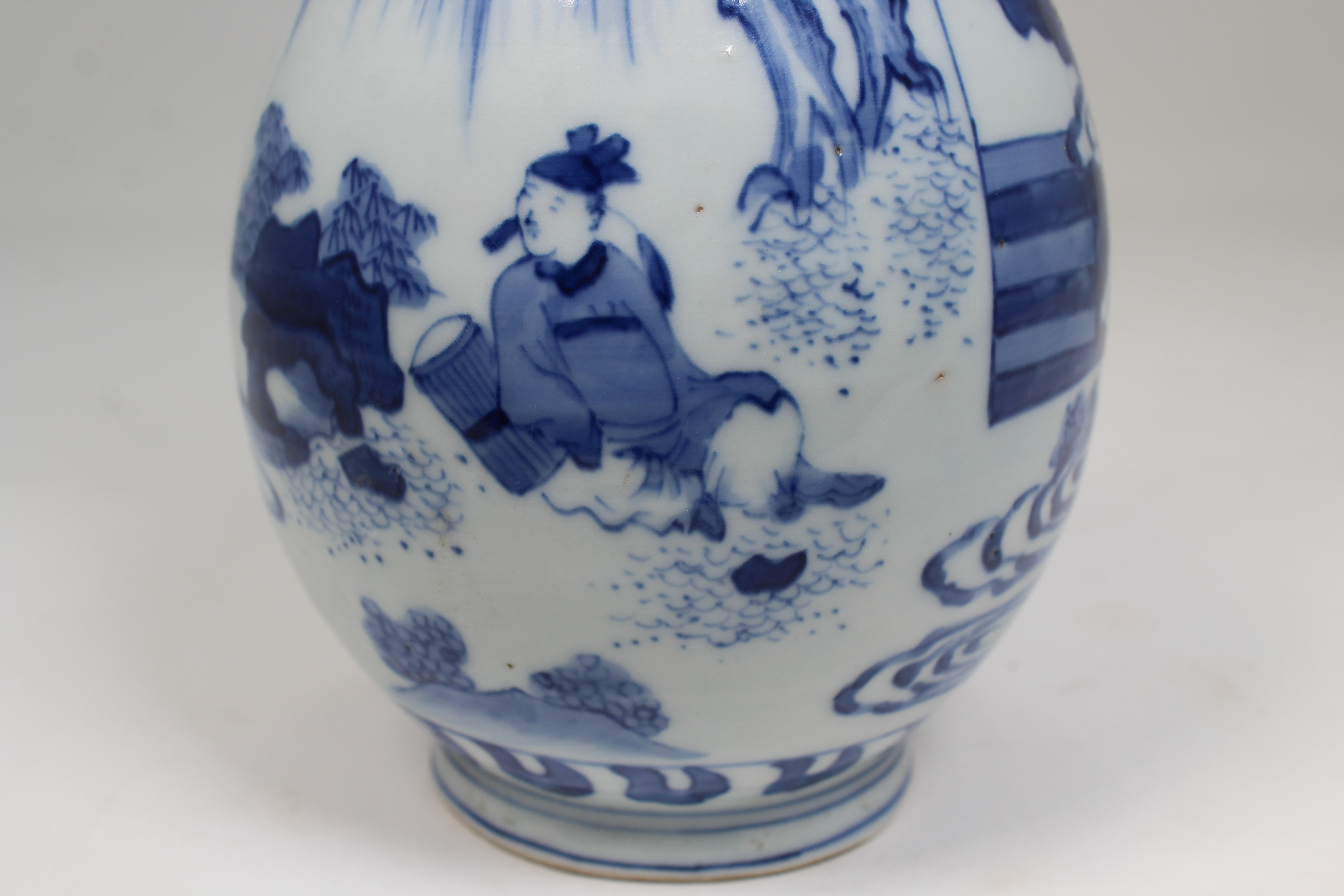 Chinese Blue/White Porcelain Vase. Scene depicts figures conversing. Size: 9 x 4.75 in. - Image 5 of 8