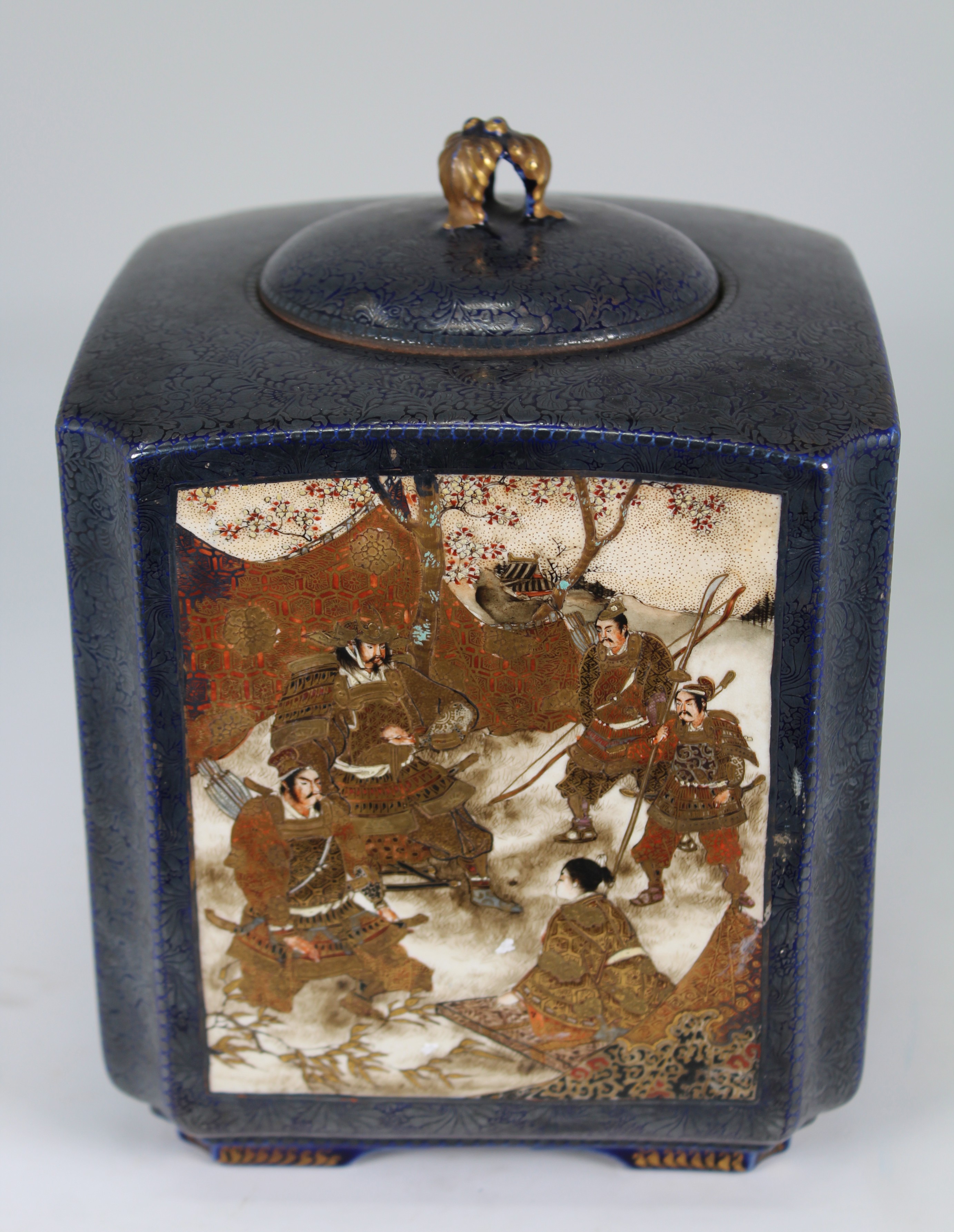 Kinkozan, Signed Japanese Meiji Period Satsuma Porcelain Vase. Signed on base. With all four sides - Image 5 of 8