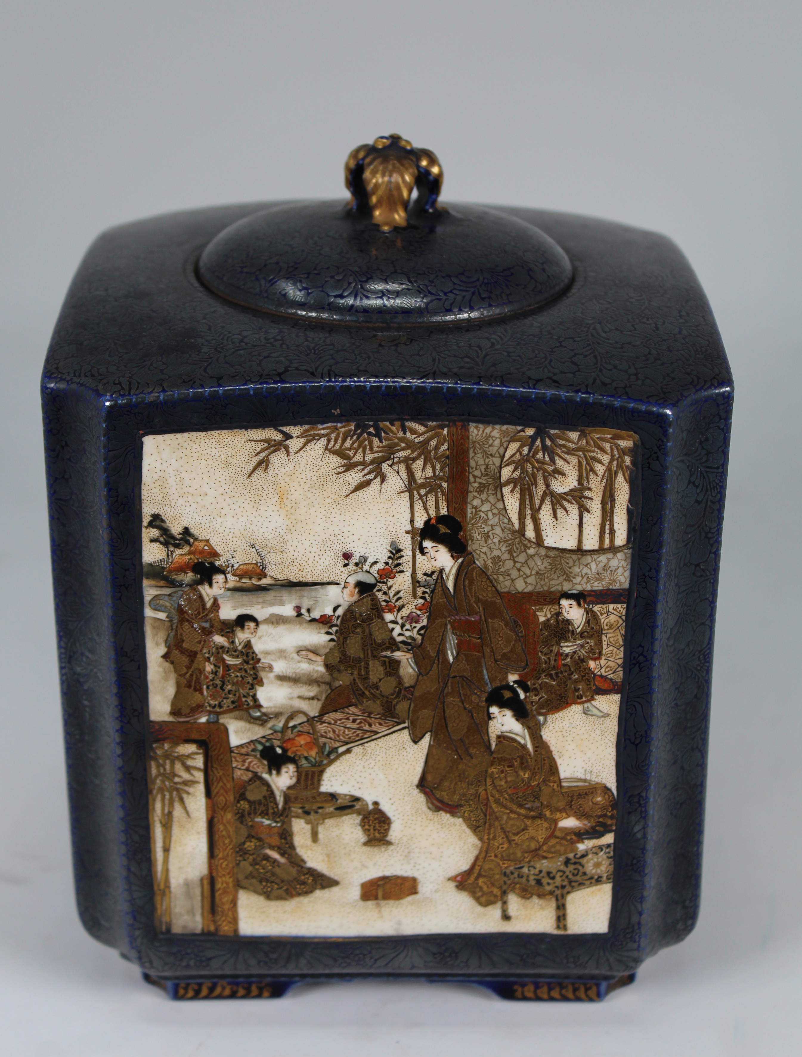 Kinkozan, Signed Japanese Meiji Period Satsuma Porcelain Vase. Signed on base. With all four sides - Image 4 of 8