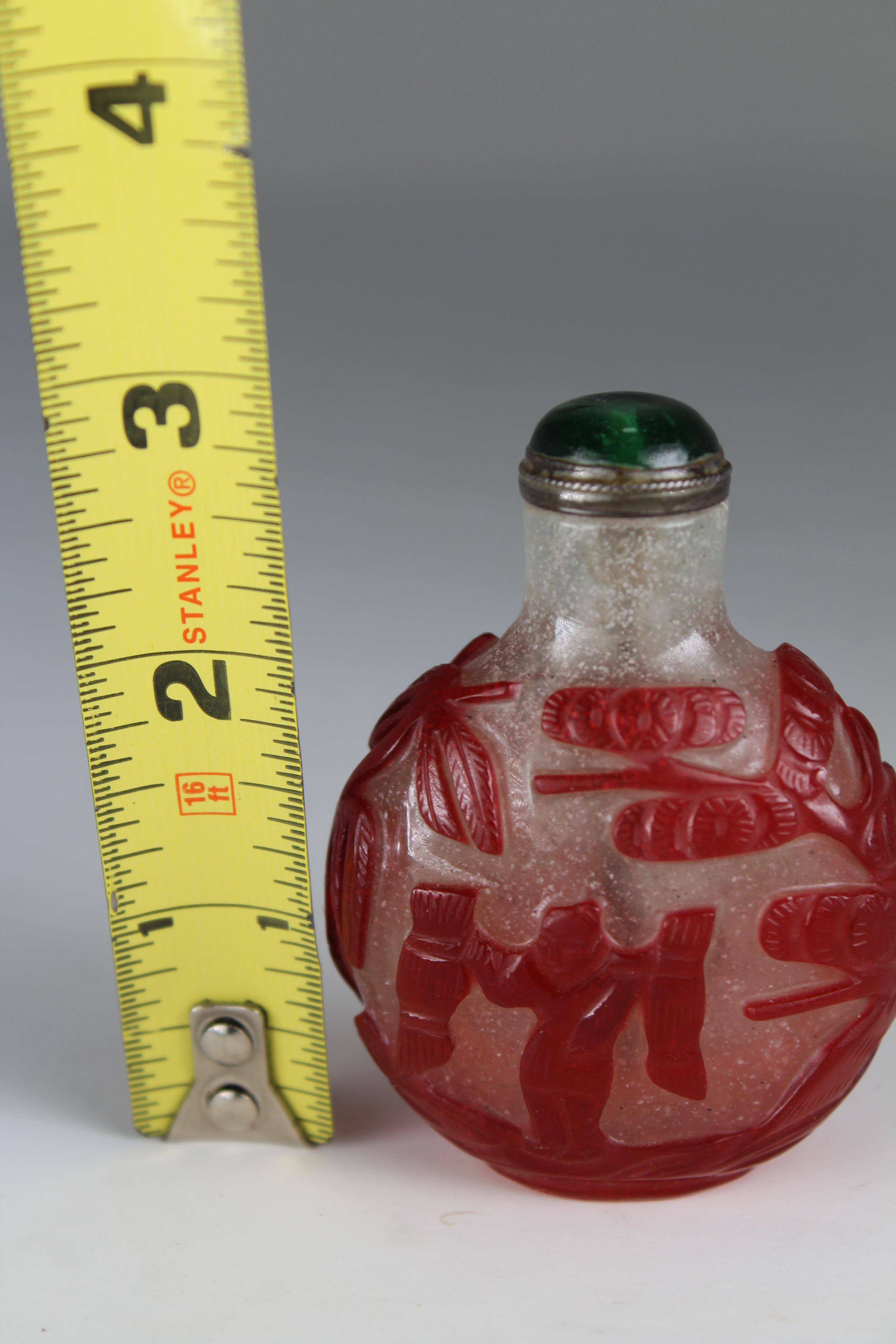 19th C. Chinese Red Overlay White Glass Snuff Bottle. The opaque overlay is carved through white - Image 5 of 9