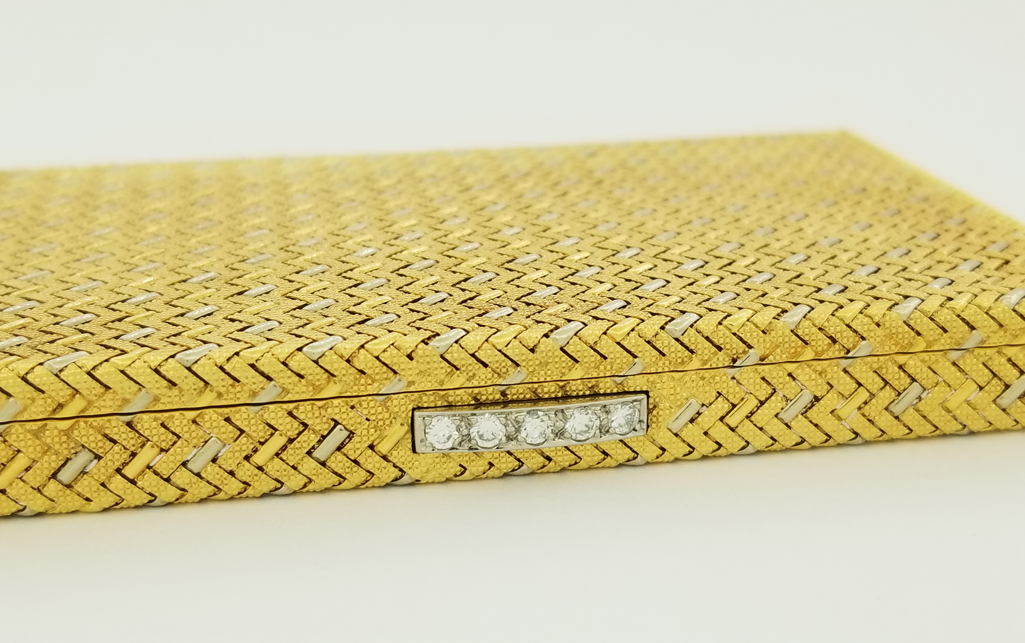 Chaumet, 18K Gold, Platinum & Diamond Set Compact Case. With the release of the case being diamond - Image 5 of 6