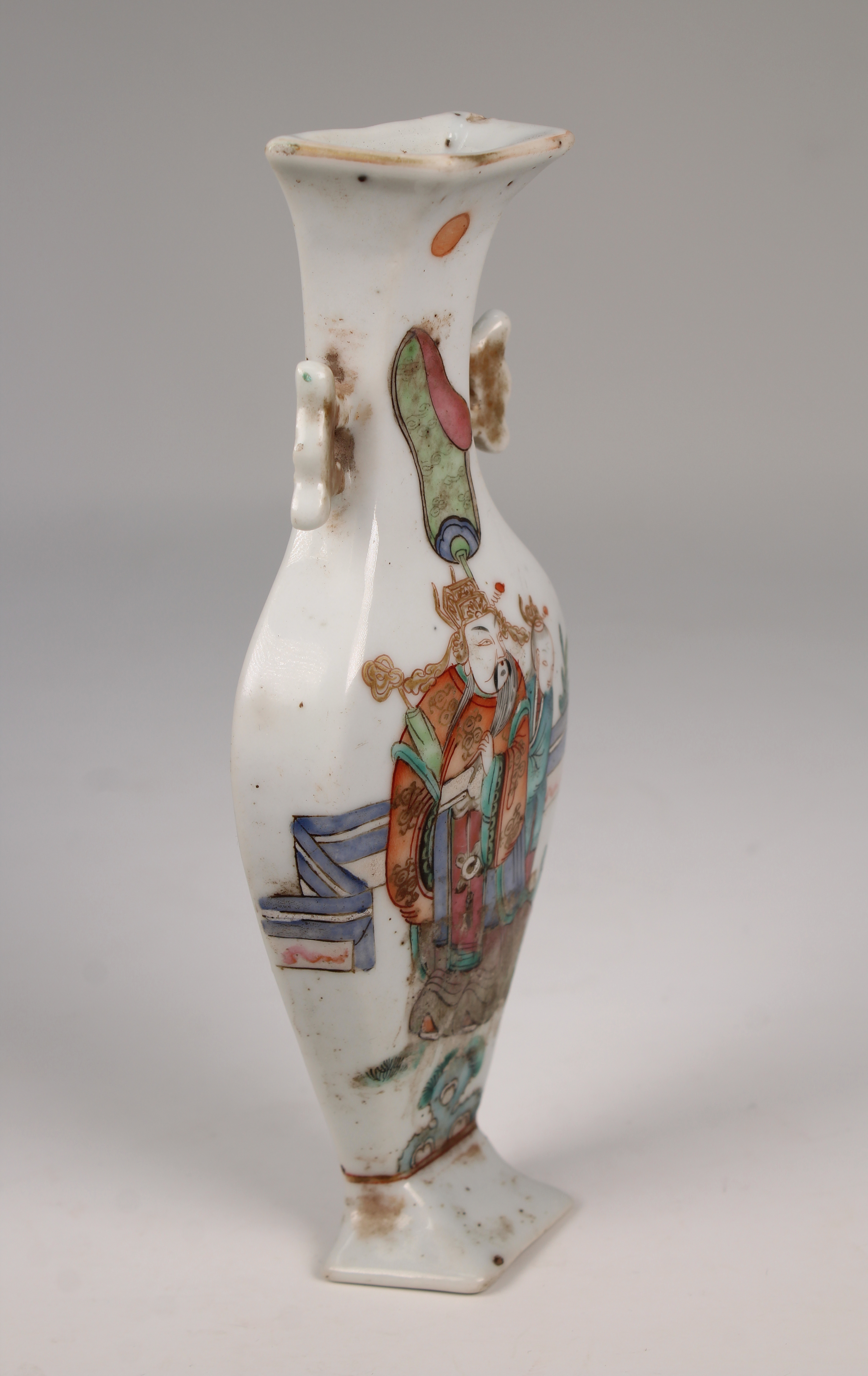 Chinese, Qing Dynasty Famille Rose Wall Vase - Image 5 of 10