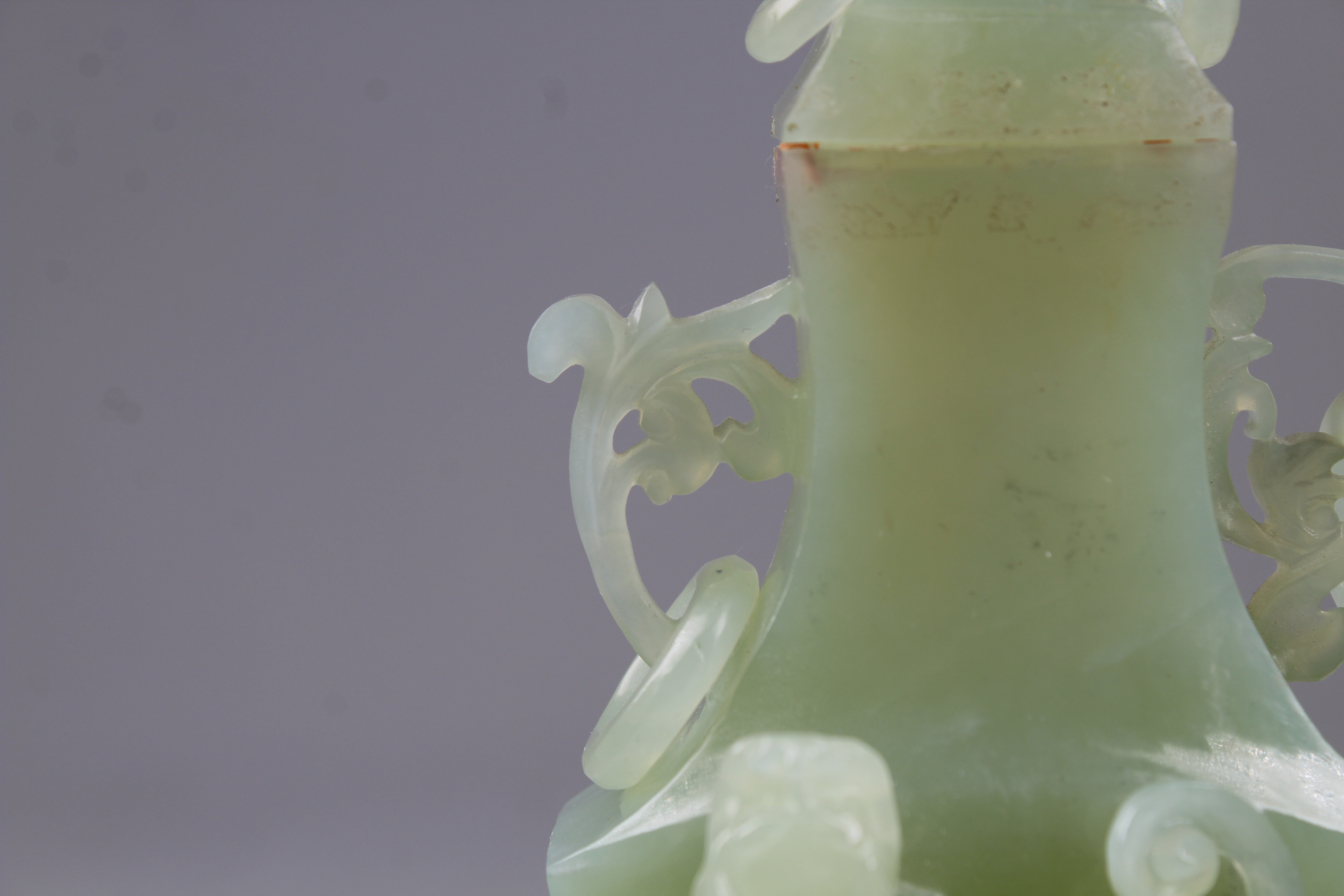 Chinese Carved Apple-Green Jade Vase on Stand - Image 4 of 8